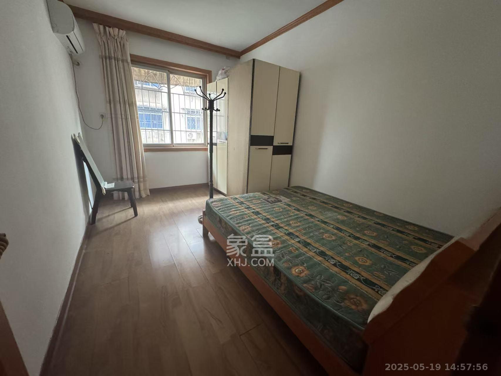 富都花园 3室2厅1卫 1600.0元/月 富都花园 3室2厅1卫 1600.0元/月室内图