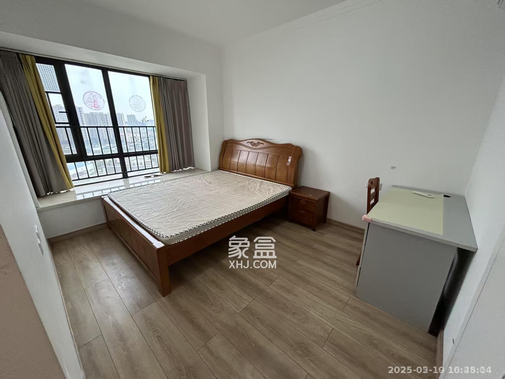 汇金城/嘉华城(二期、三期) 3室2厅2卫 2700.0元/月 汇金城/嘉华城(二期、三期) 3室2厅2卫 2700.0元/月室内图