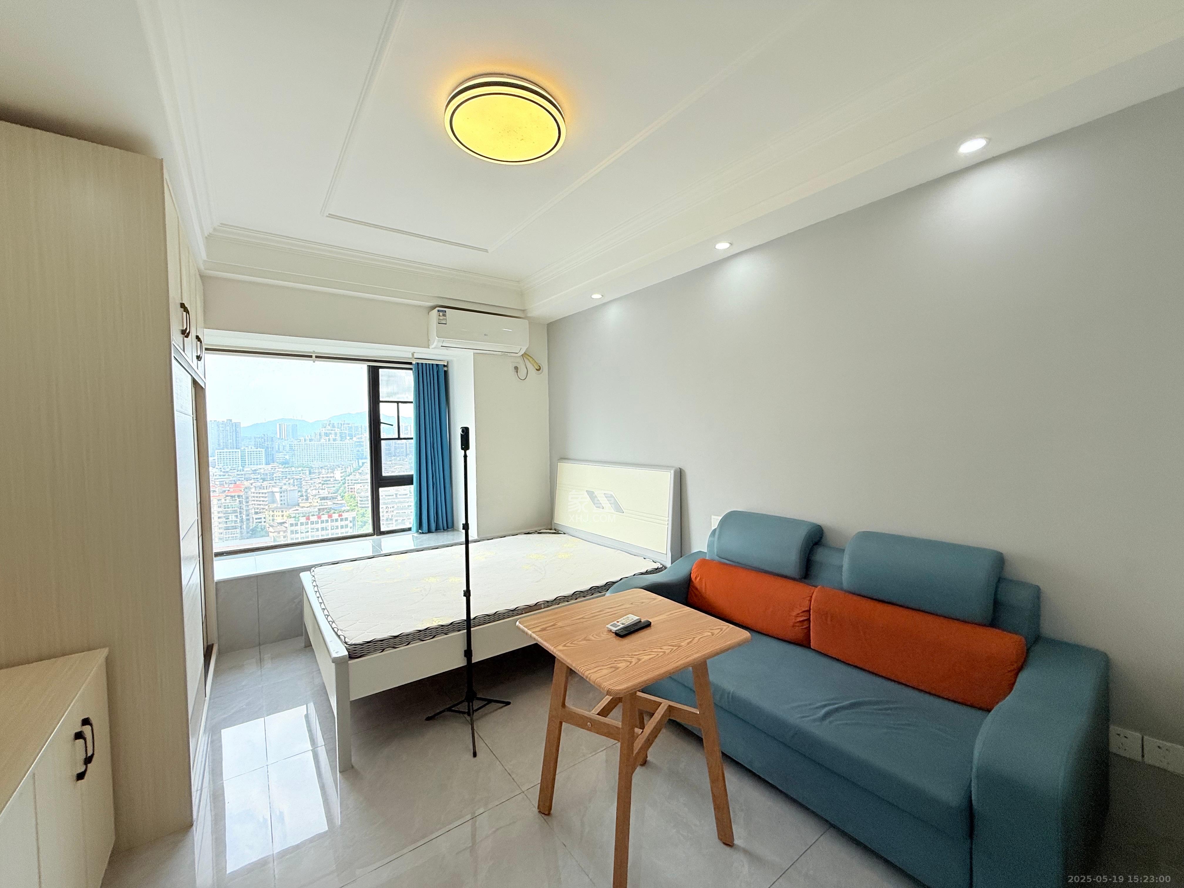 奥园城市天骄一期  1室0厅0卫    1700.0元/月 奥园城市天骄一期  1室0厅0卫    1700.0元/月室内图