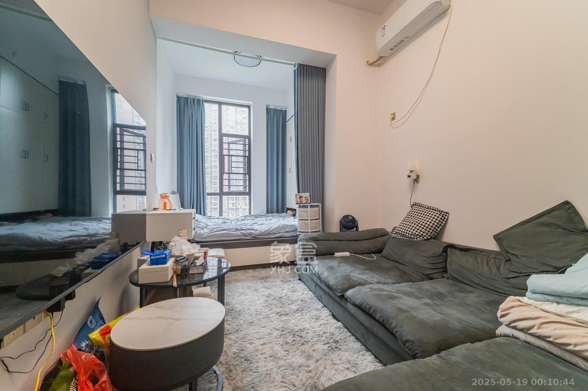 湖湾世景  1室1厅1卫    39.78万 湖湾世景  1室1厅1卫    39.78万客厅