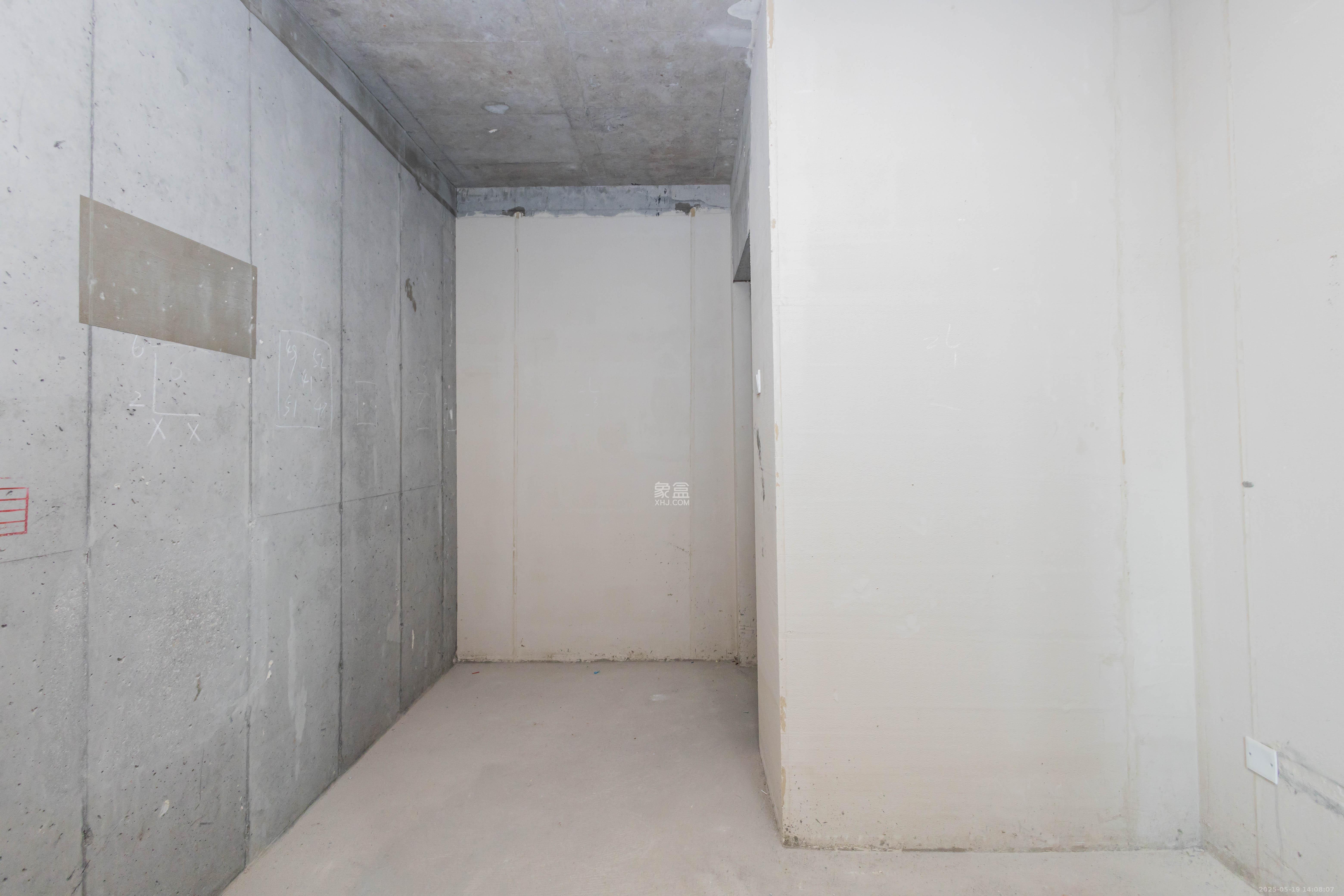 华远碧桂园海蓝城二期  3室2厅2卫    59.0万 华远碧桂园海蓝城二期  3室2厅2卫    59.0万卧室