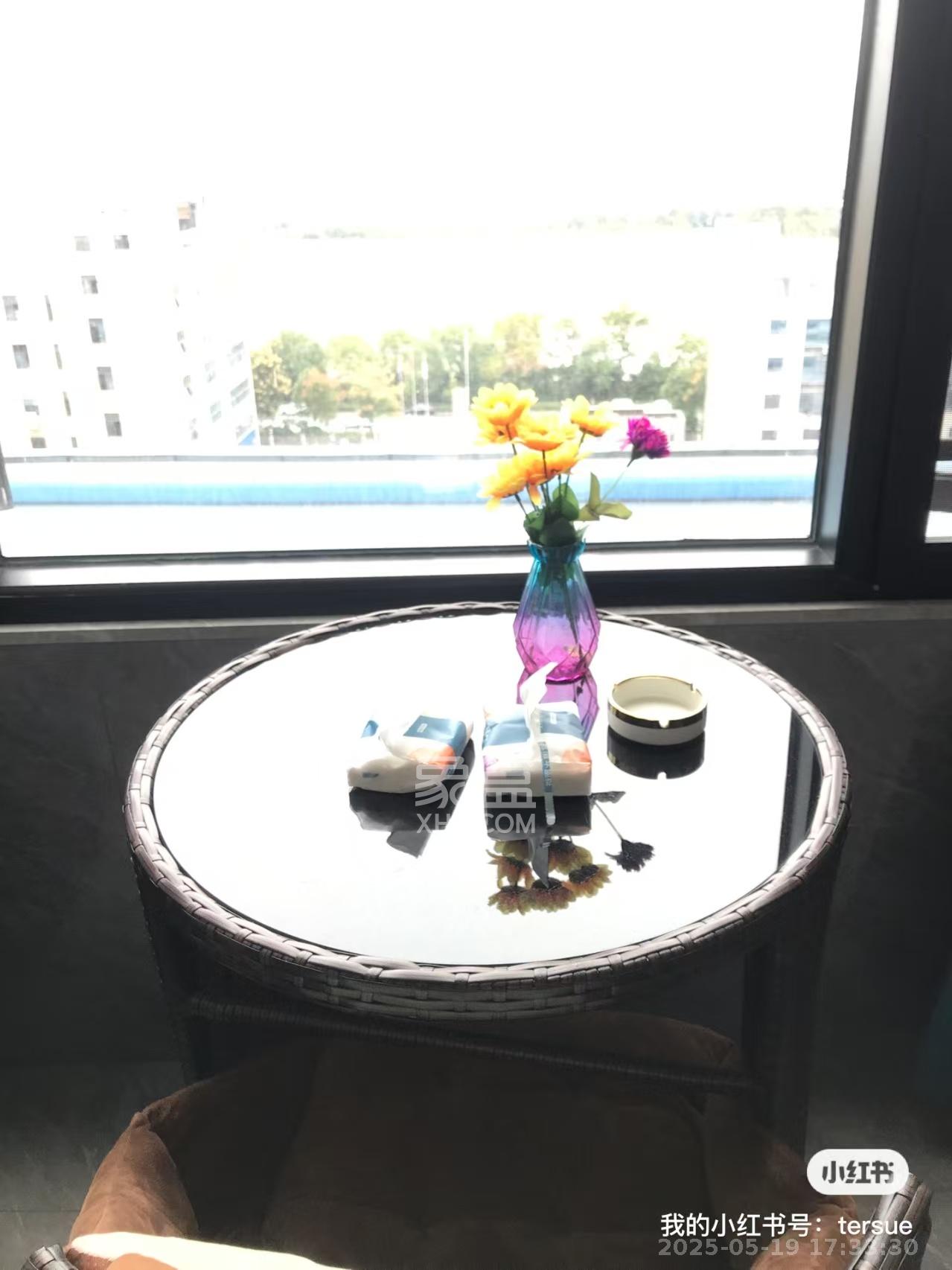 碧桂园星荟 1室1厅1卫 1500.0元/月 碧桂园星荟 1室1厅1卫 1500.0元/月室内图