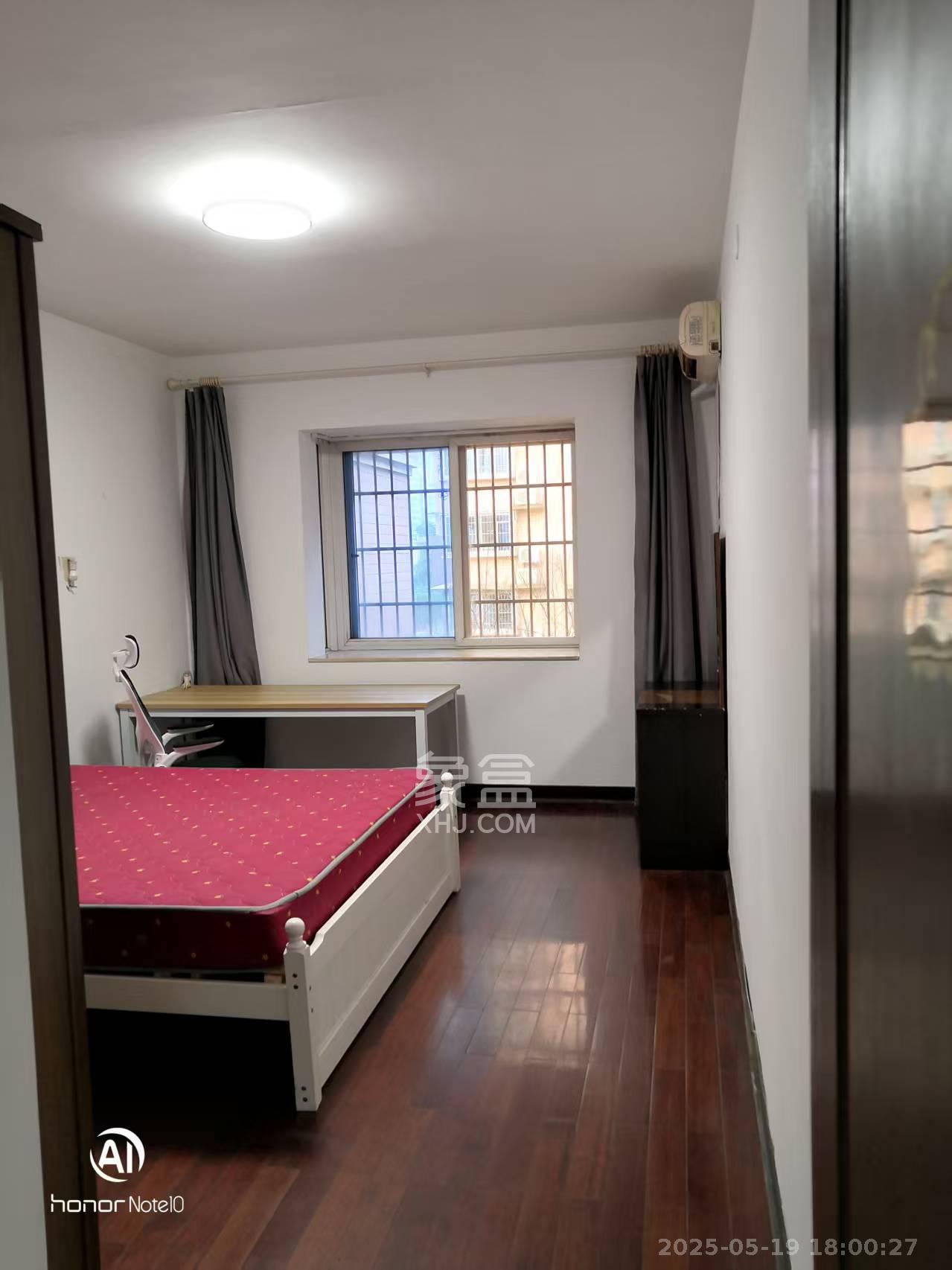 森宇佳园 1室2厅1卫 3100.0元/月 森宇佳园 1室2厅1卫 3100.0元/月室内图