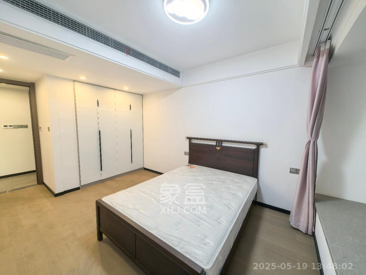 中海阅溪府  5室2厅2卫   5500.00元/月室内图