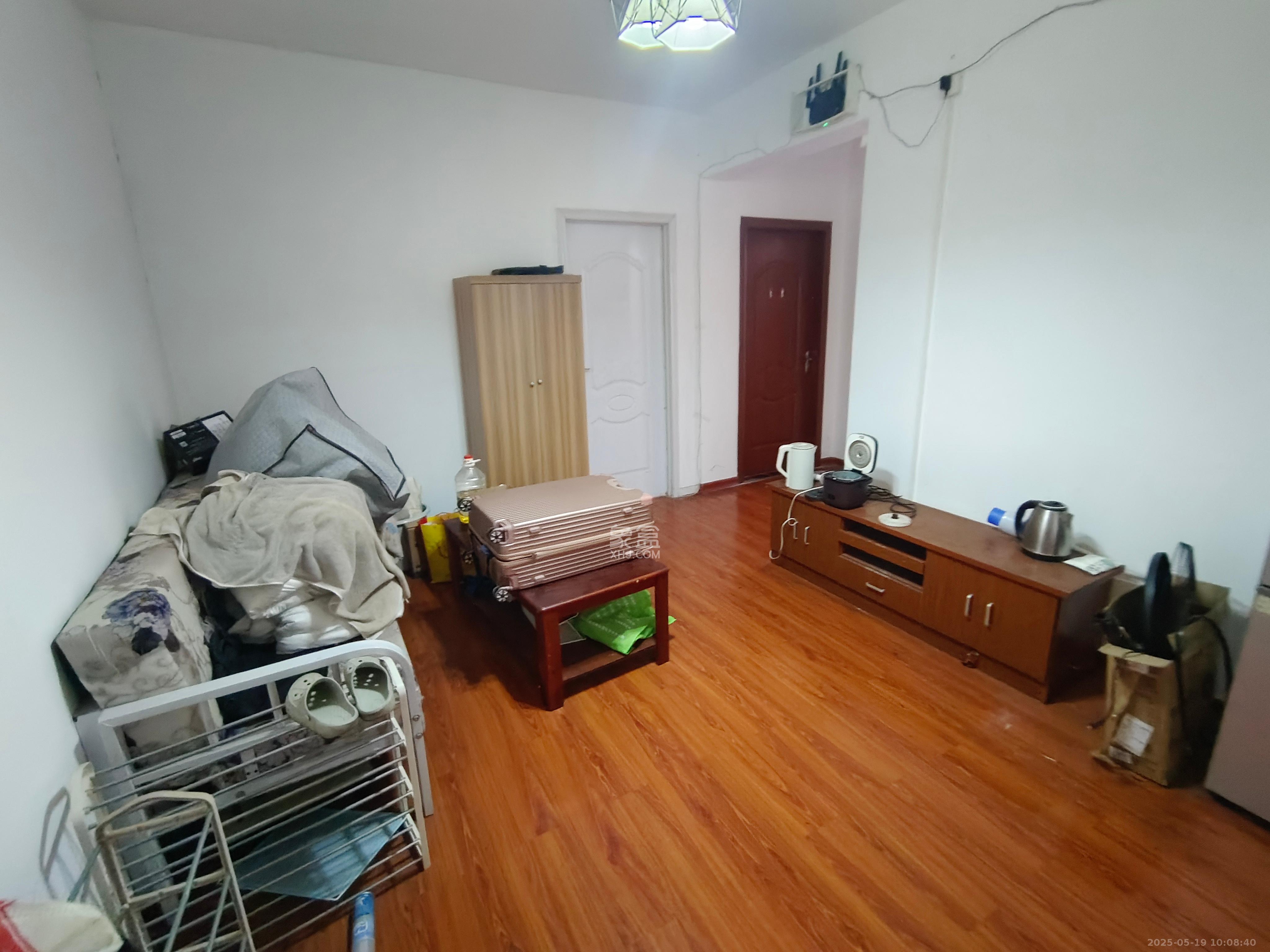 江南华府  1室1厅1卫    650.0元/月 江南华府  1室1厅1卫    650.0元/月室内图