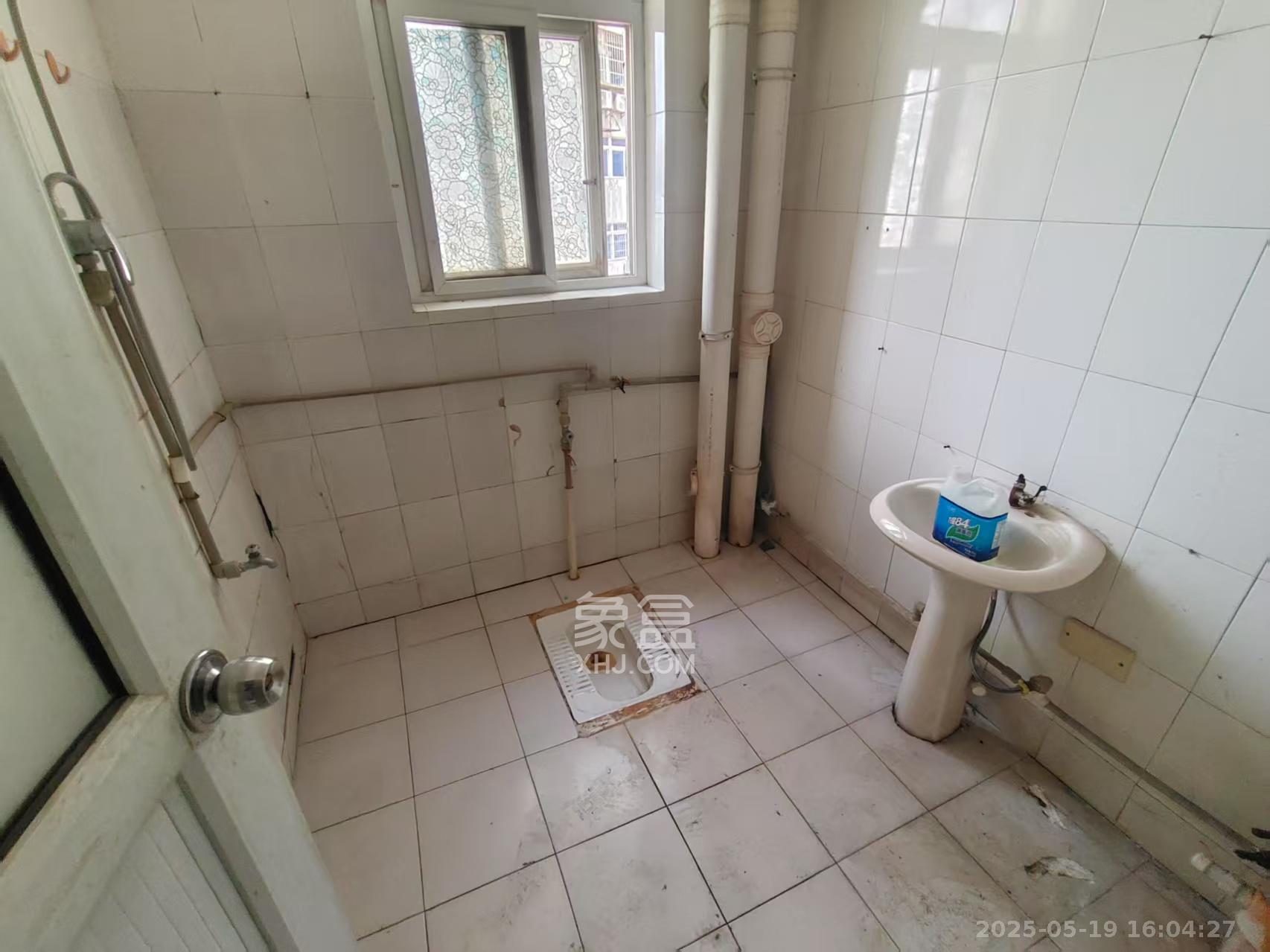 海利华宫大厦 2室1厅1卫 2000.0元/月 海利华宫大厦 2室1厅1卫 2000.0元/月室内图