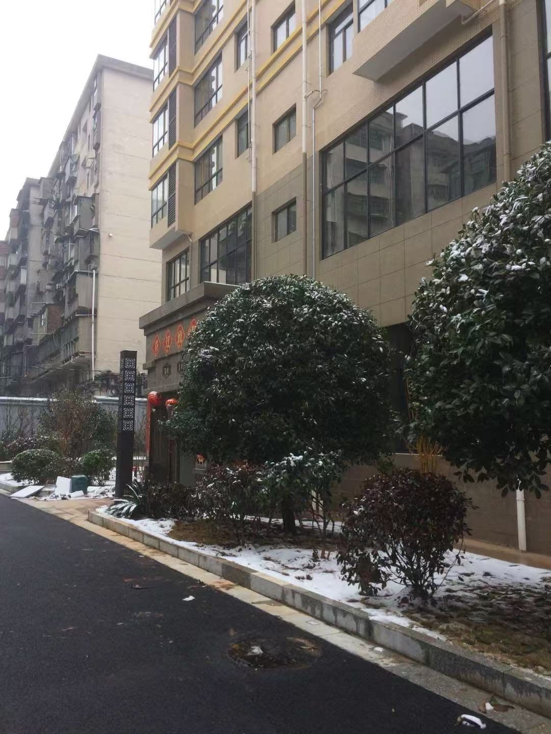 凯旋湖景水岸  2室1厅1卫   38.00万客厅