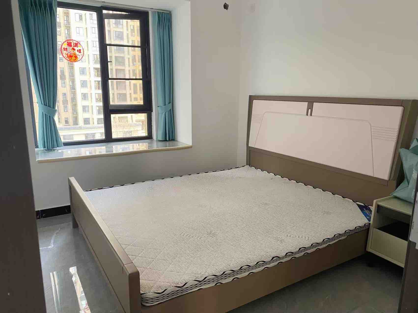 美的梧桐庄园  4室2厅2卫   2600.00元/月室内图