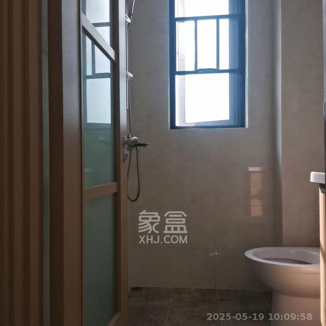 卓越浅水湾  1室1厅1卫    2000.0元/月室内图