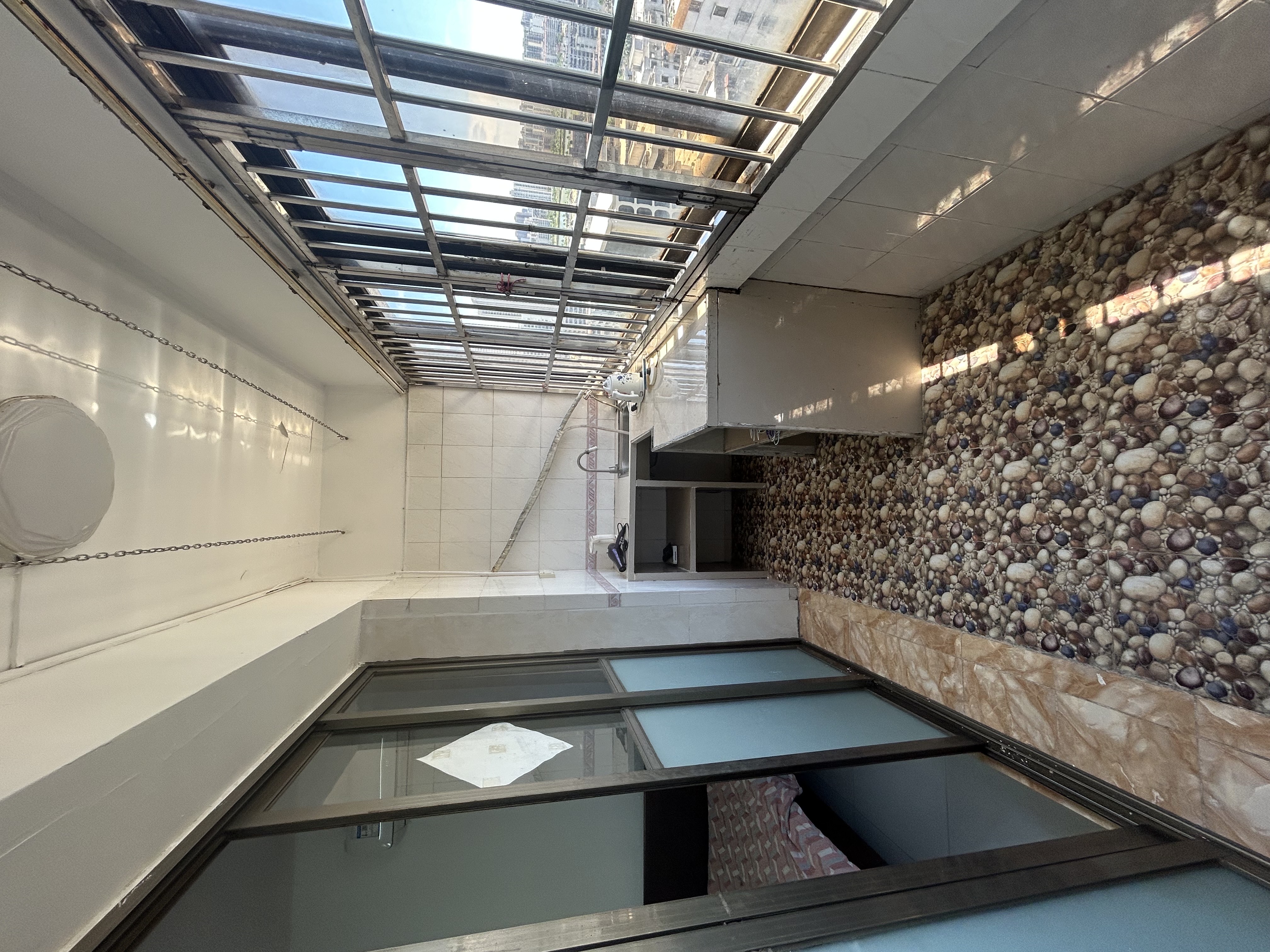 花园大厦 1室0厅1卫 1300.0元/月 花园大厦 1室0厅1卫 1300.0元/月室内图