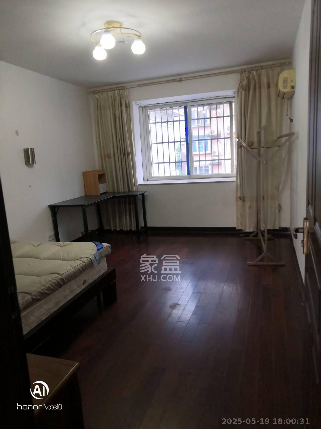 森宇佳园 1室2厅1卫 3100.0元/月 森宇佳园 1室2厅1卫 3100.0元/月室内图