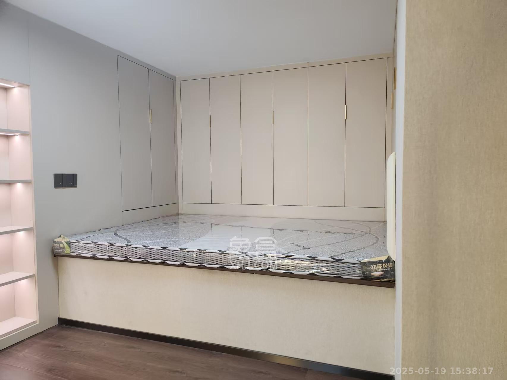 达美寰宇中心 2室1厅1卫 2700.0元/月 达美寰宇中心 2室1厅1卫 2700.0元/月室内图