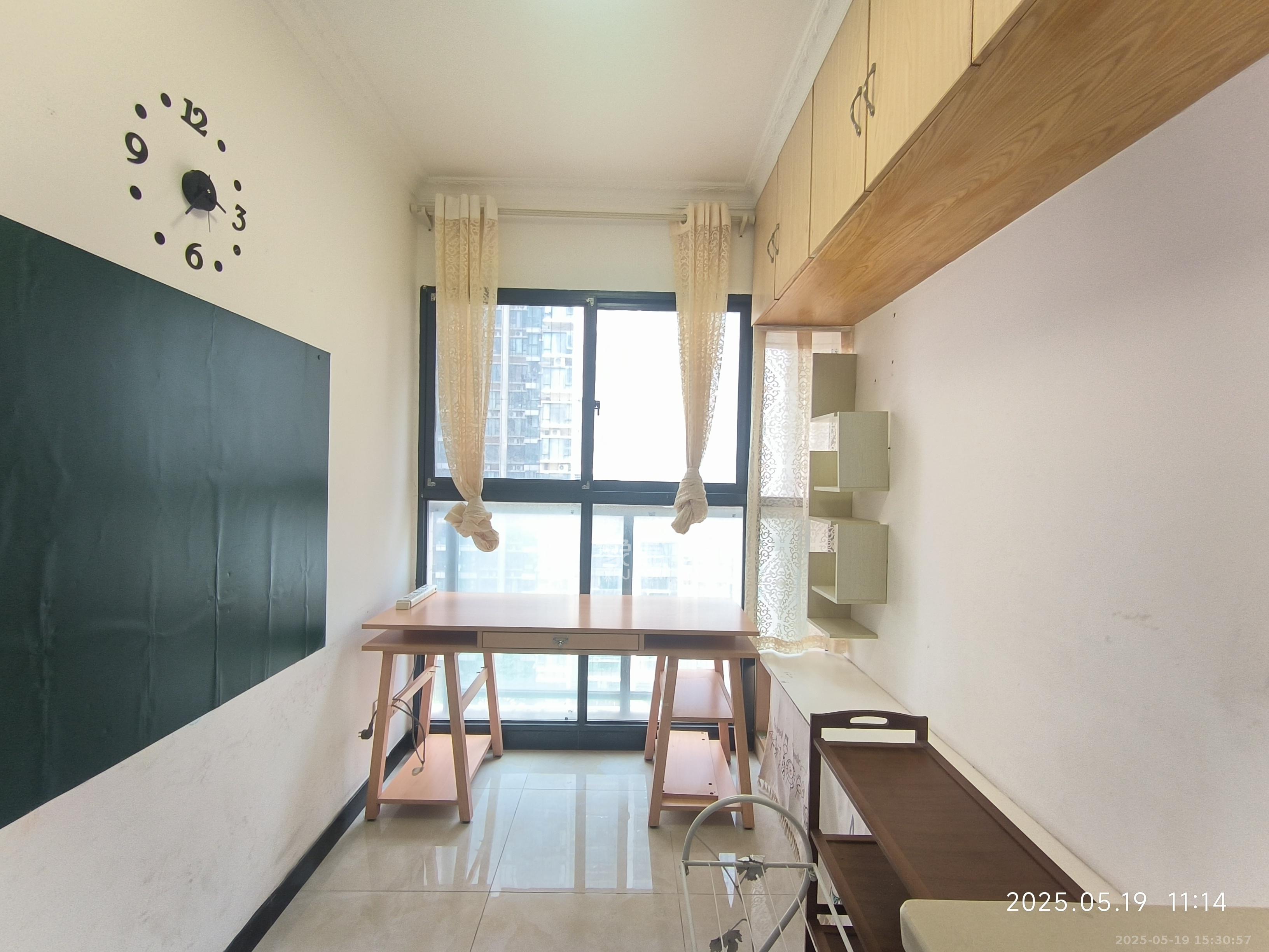 蓝山郡  3室2厅2卫    2200.0元/月 蓝山郡  3室2厅2卫    2200.0元/月室内图