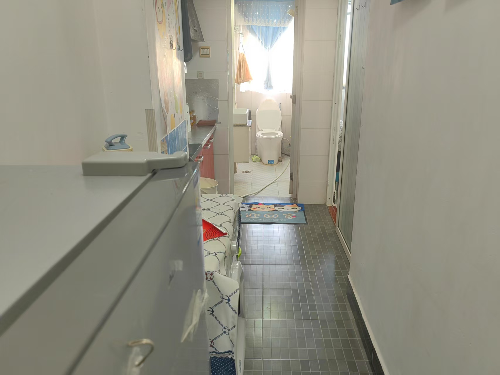 鸿华大厦  1室1厅1卫   1400.00元/月室内图