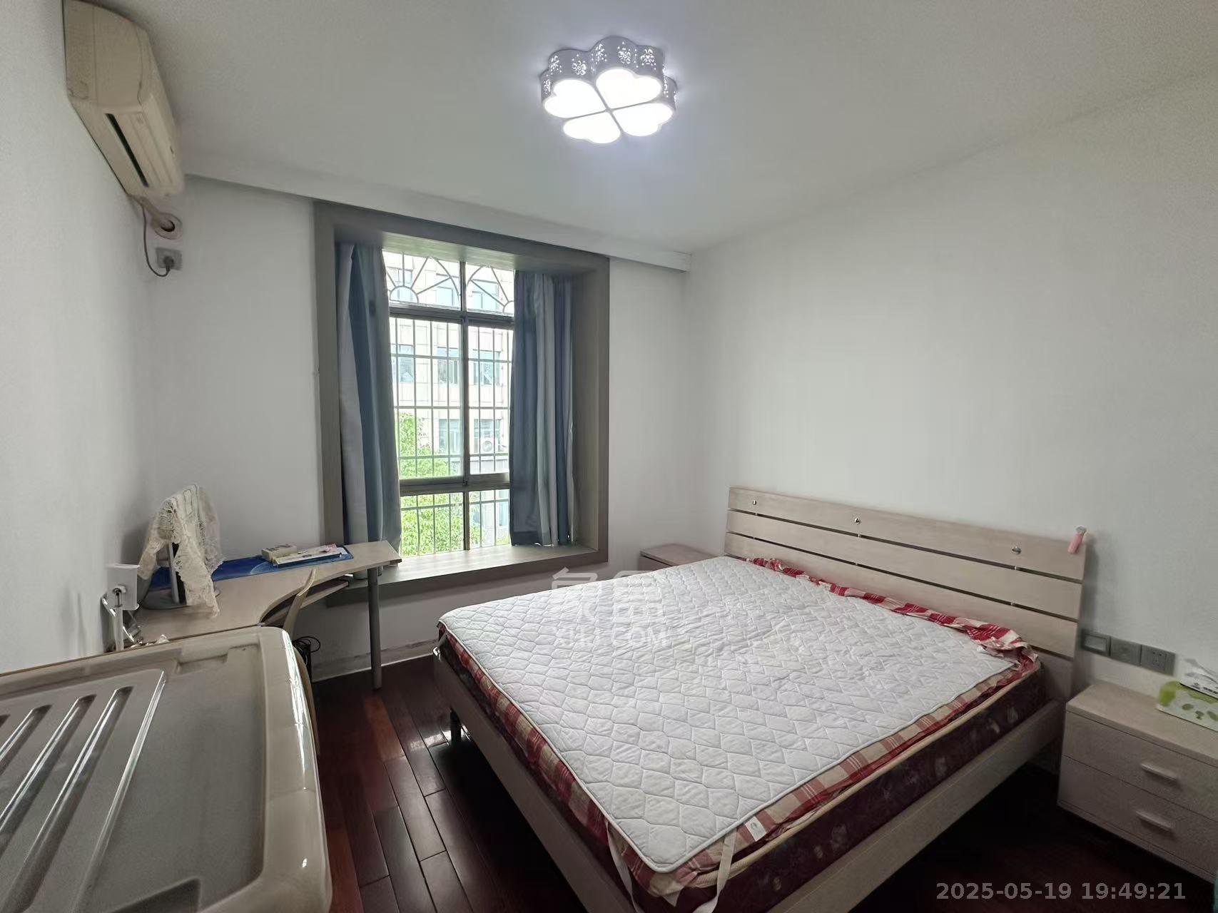 高升小区 3室2厅2卫 2500.0元/月 高升小区 3室2厅2卫 2500.0元/月室内图