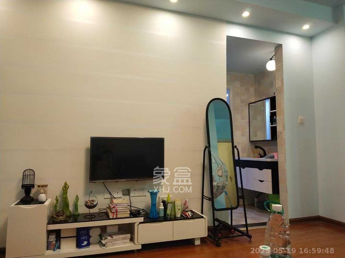 景塘家园  3室2厅1卫   2200.00元/月室内图