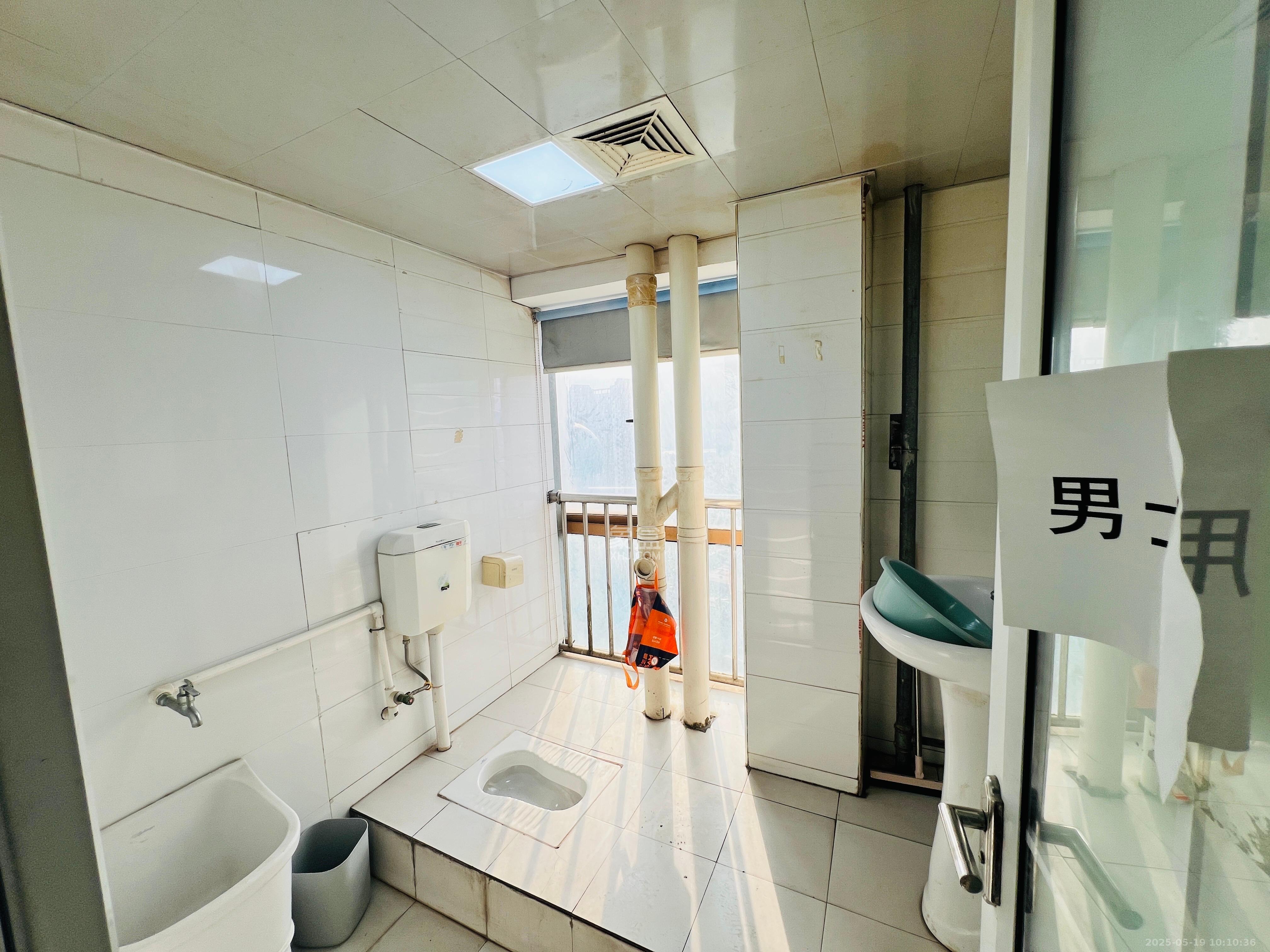 嘉盛国际广场 1室1厅1卫 9000.0元/月 嘉盛国际广场 1室1厅1卫 9000.0元/月室内图