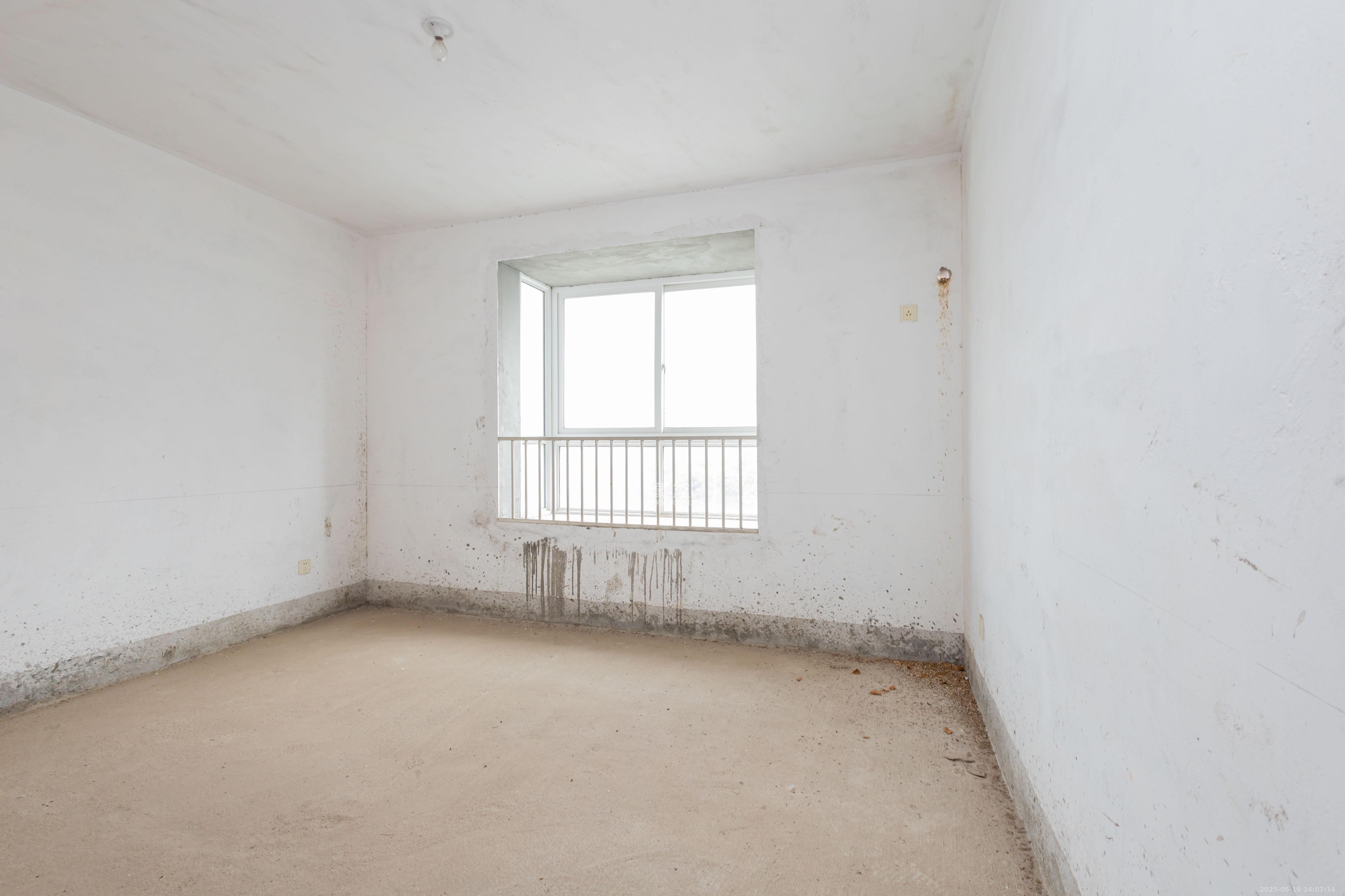 方略学府佳境 3室2厅2卫 49.8万 方略学府佳境 3室2厅2卫 49.8万卧室