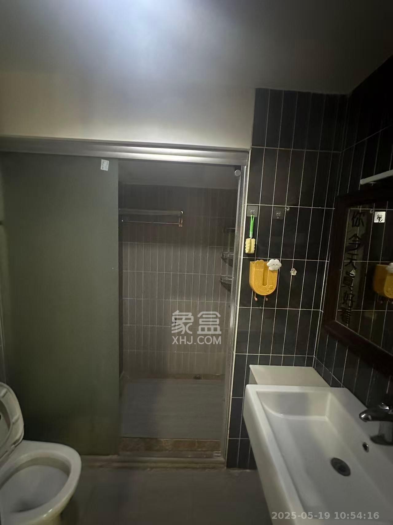 天元涉外景园B区  1室1厅1卫   1300.00元/月室内图