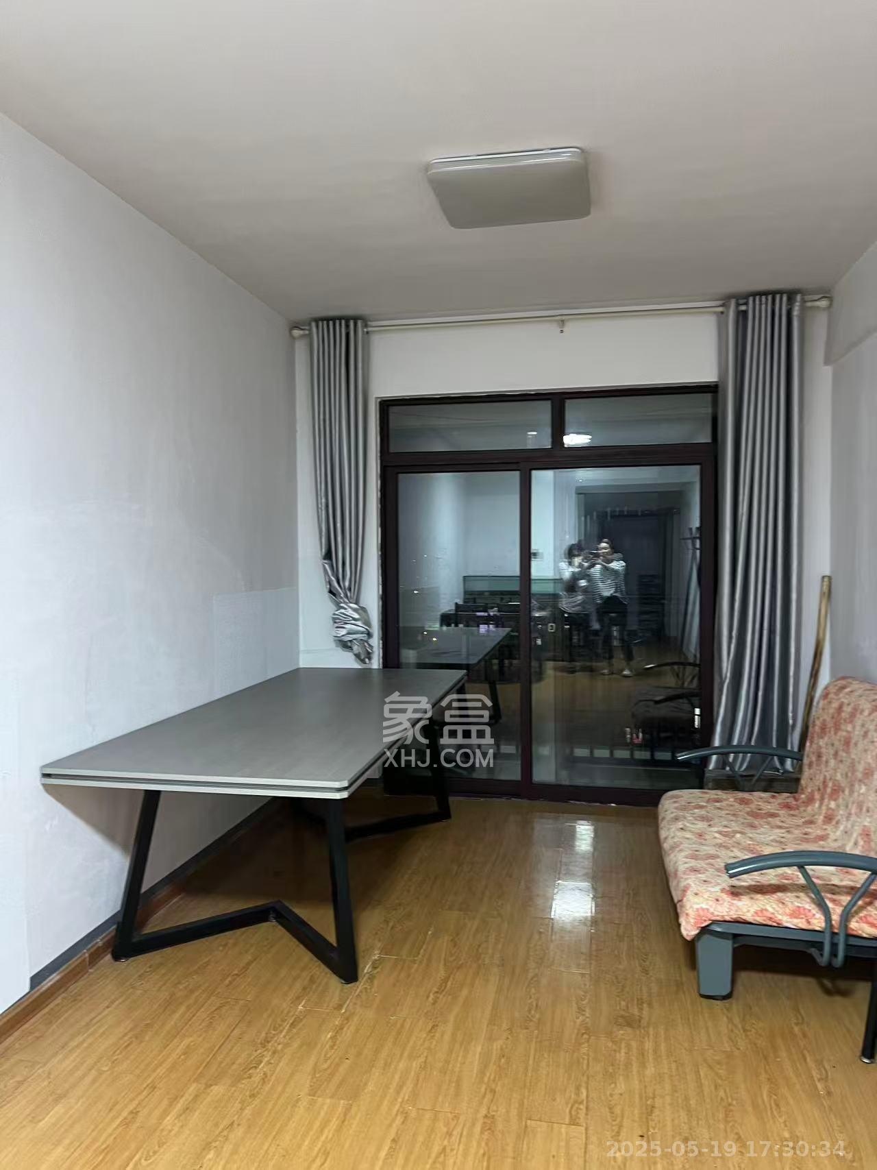 三力公寓(三力国际) 2室1厅1卫 1800.0元/月 三力公寓(三力国际) 2室1厅1卫 1800.0元/月室内图