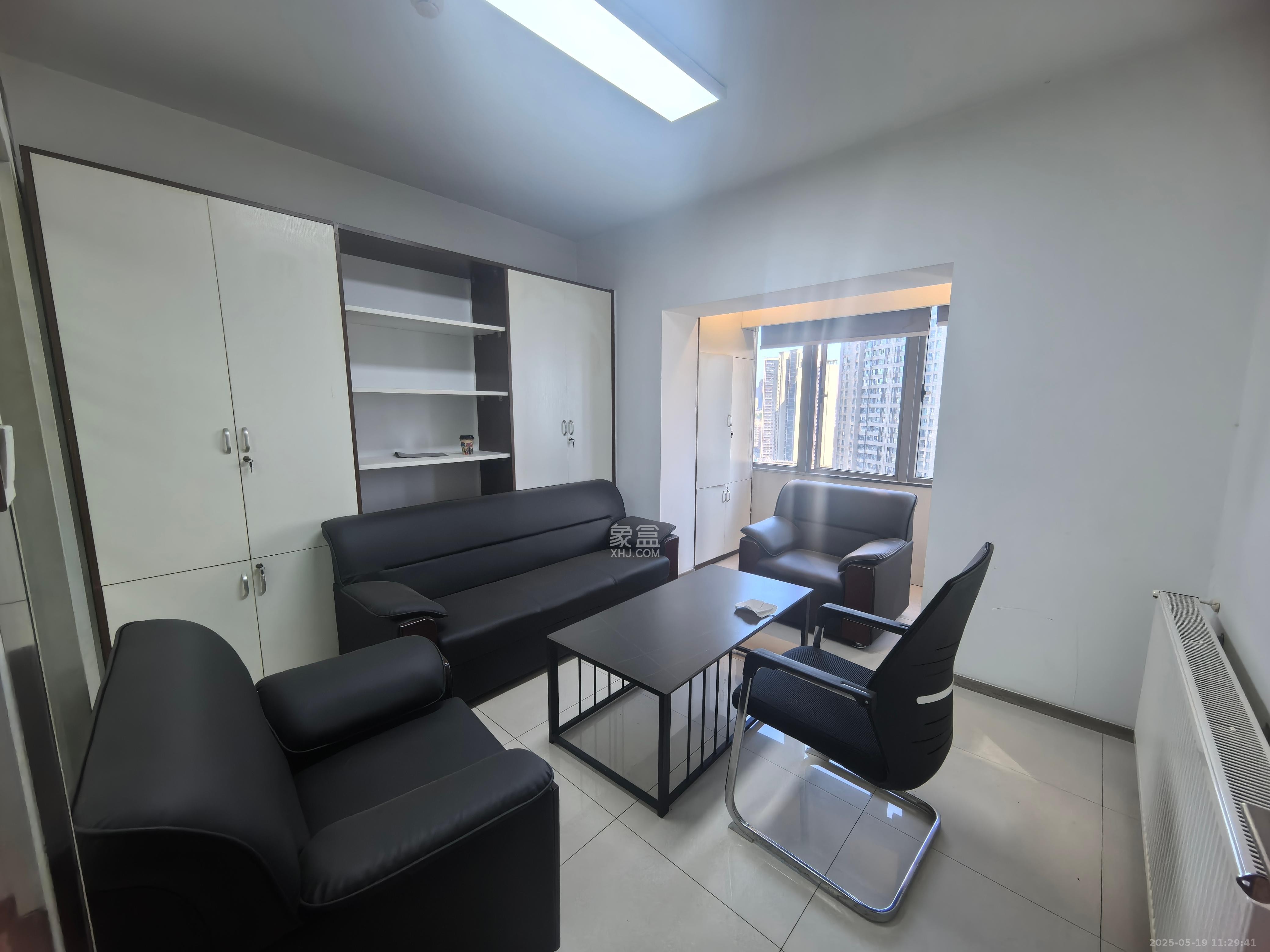 保利国际广场 1室1厅1卫 6000.0元/月 保利国际广场 1室1厅1卫 6000.0元/月室内图