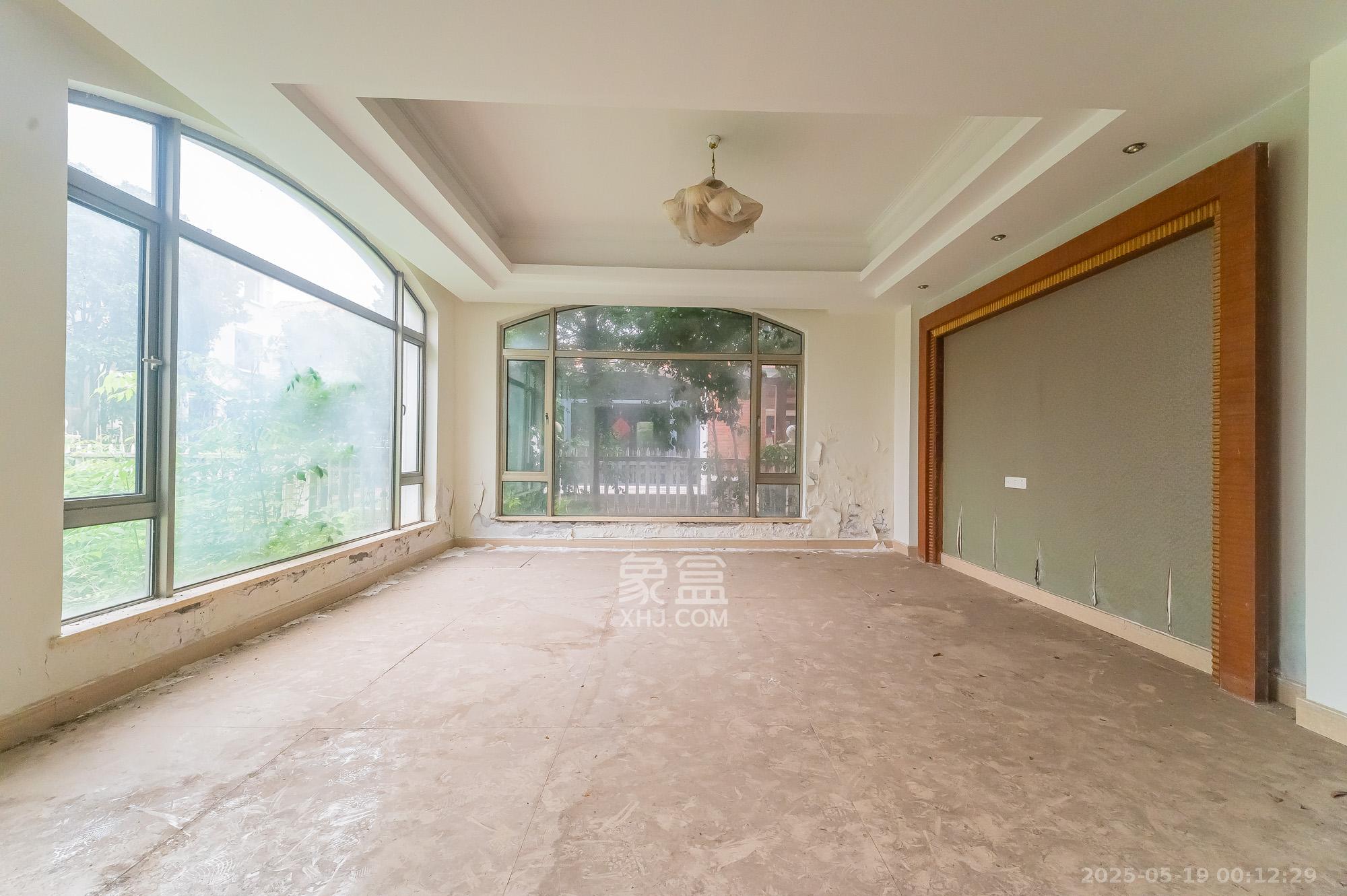 碧桂园威尼斯城  5室2厅5卫    480.0万 碧桂园威尼斯城  5室2厅5卫    480.0万