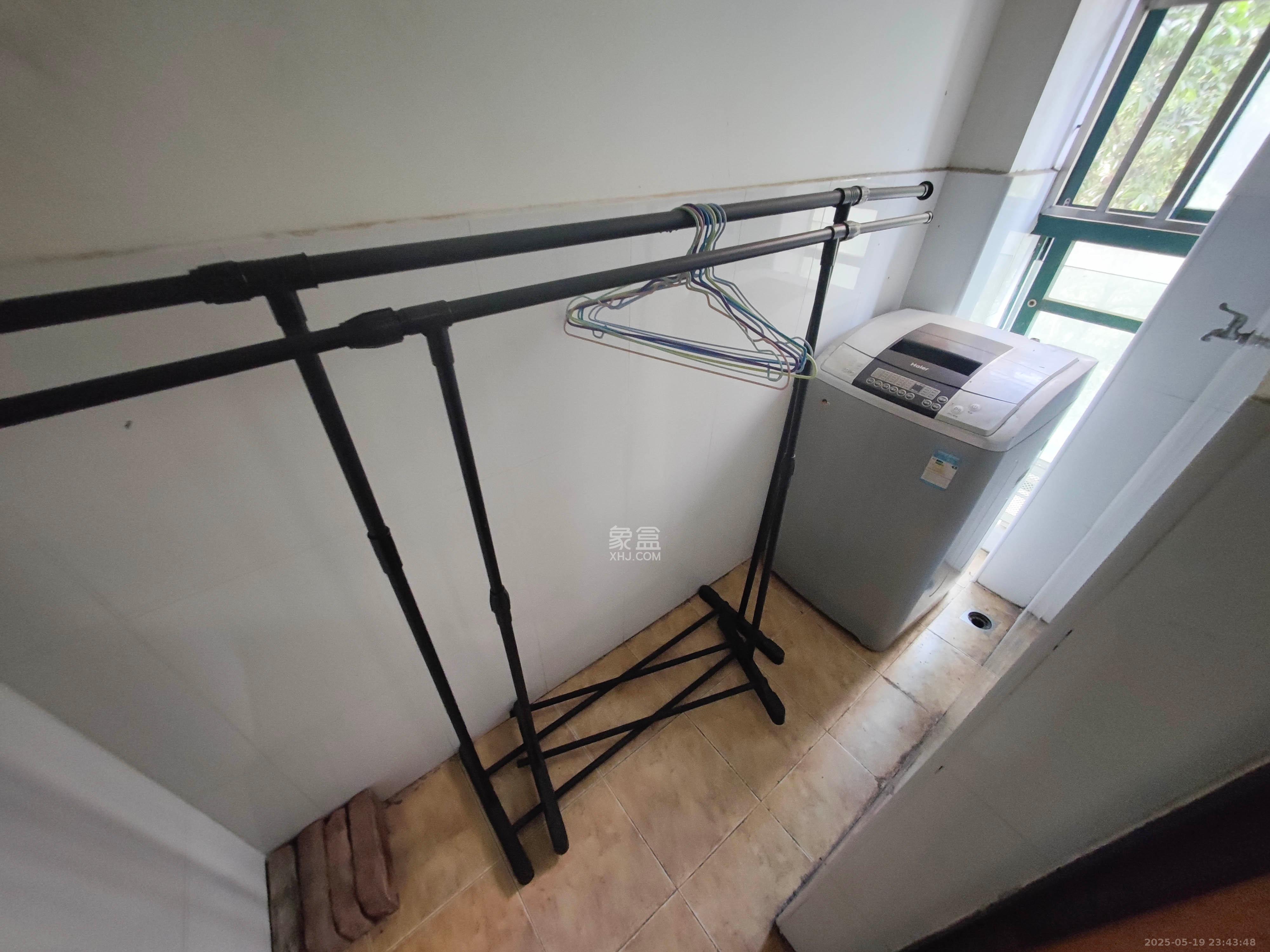 华盛世纪新城  4室2厅1卫    108.0万 华盛世纪新城  4室2厅1卫    108.0万阳台