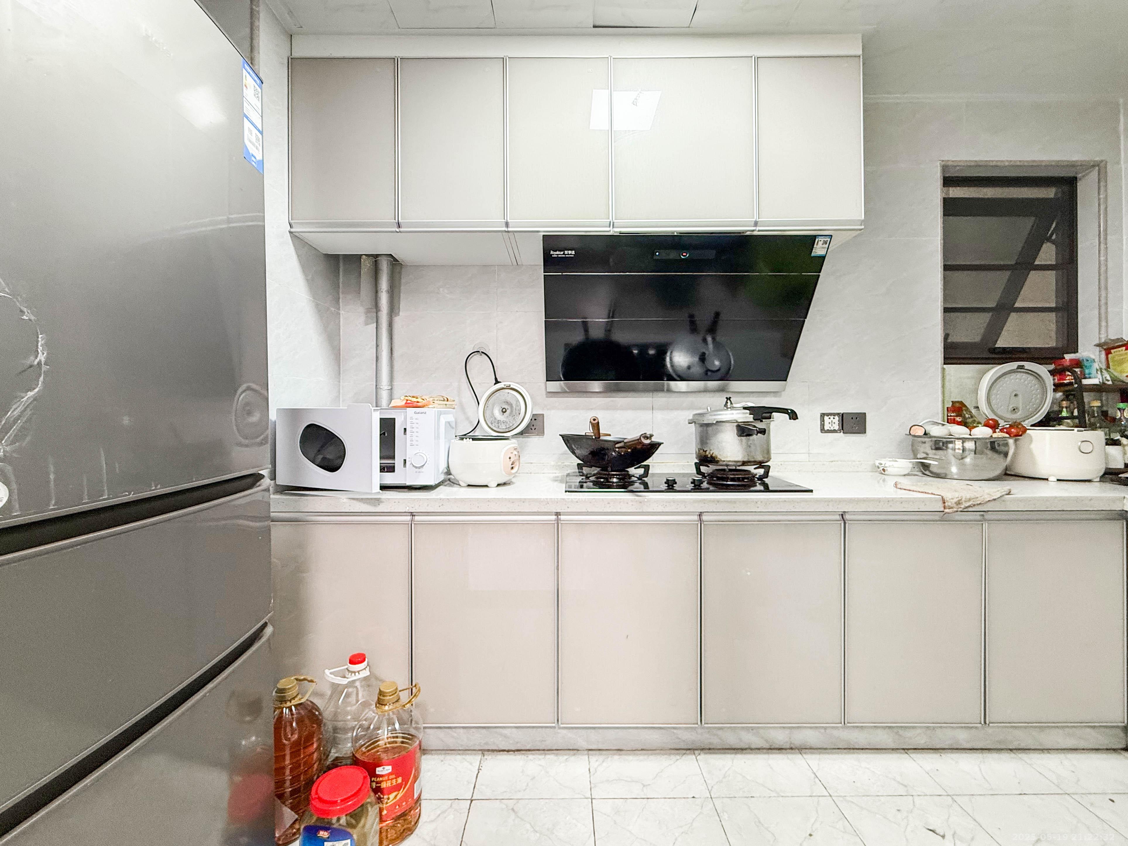 佳兆业云顶梅溪湖(佳兆业梅溪荟) 3室2厅2卫 108.0万 佳兆业云顶梅溪湖(佳兆业梅溪荟) 3室2厅2卫 108.0万厨房