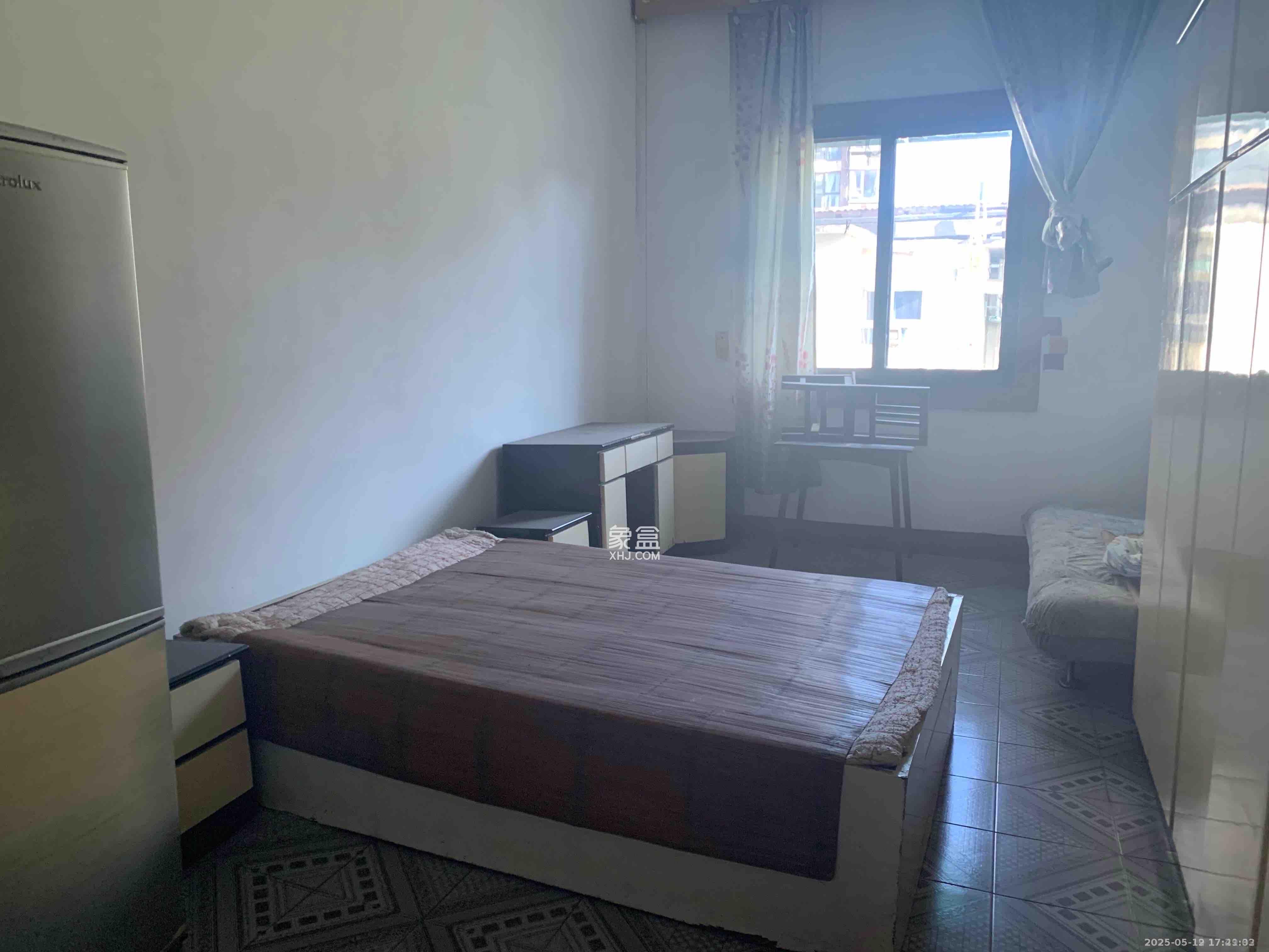 金地社区  2室1厅1卫    1000.0元/月 金地社区  2室1厅1卫    1000.0元/月室内图