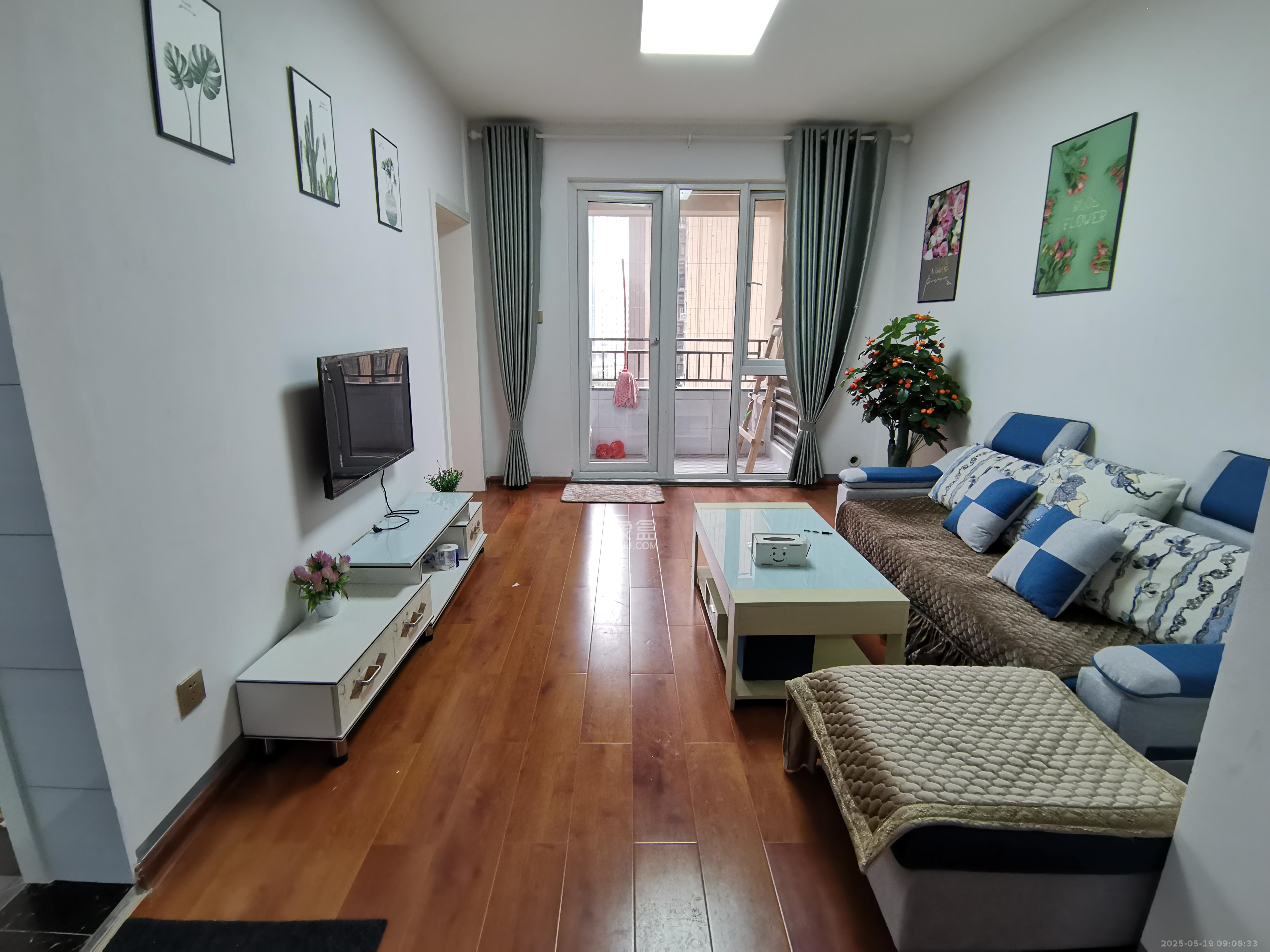 金地格林公馆  3室2厅1卫    2600.0元/月 金地格林公馆  3室2厅1卫    2600.0元/月室内图