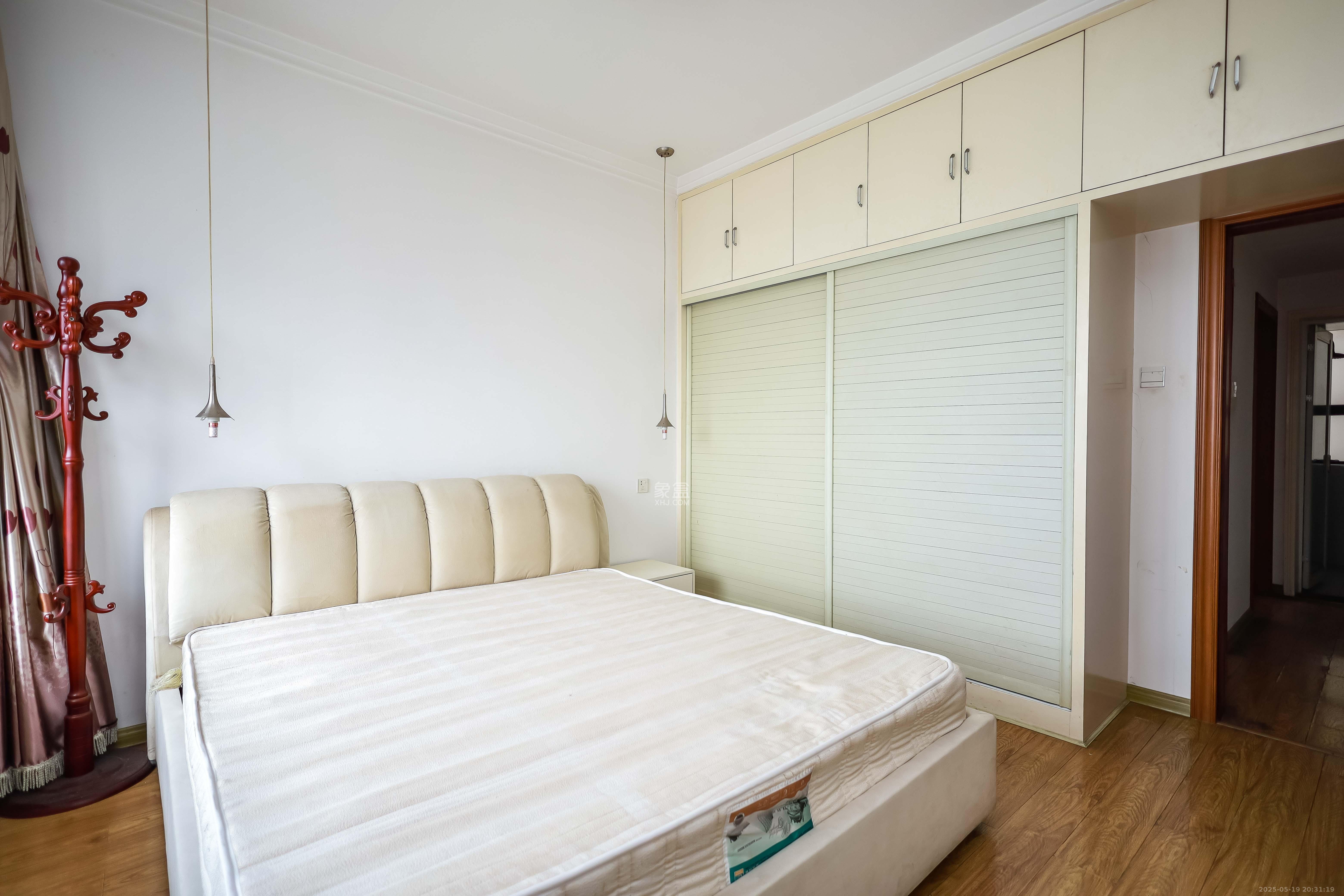 莱茵城 2室2厅1卫 66.0万 莱茵城 2室2厅1卫 66.0万卧室