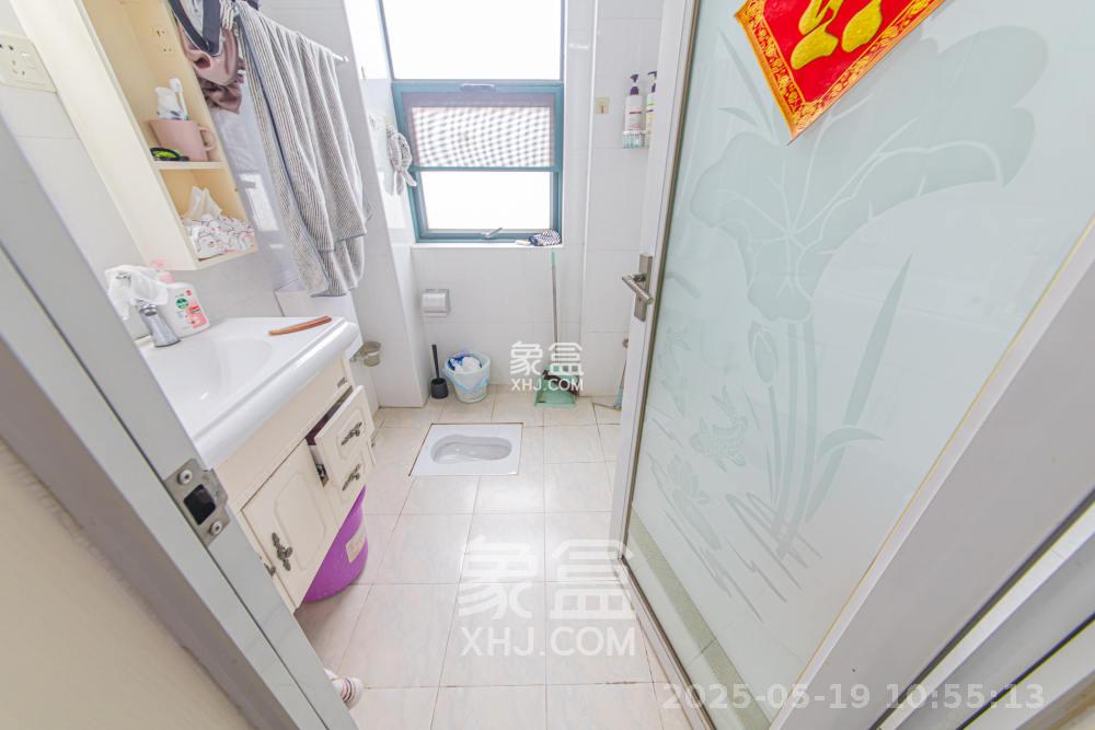 华电湘苑 3室2厅1卫 2200.0元/月 华电湘苑 3室2厅1卫 2200.0元/月室内图