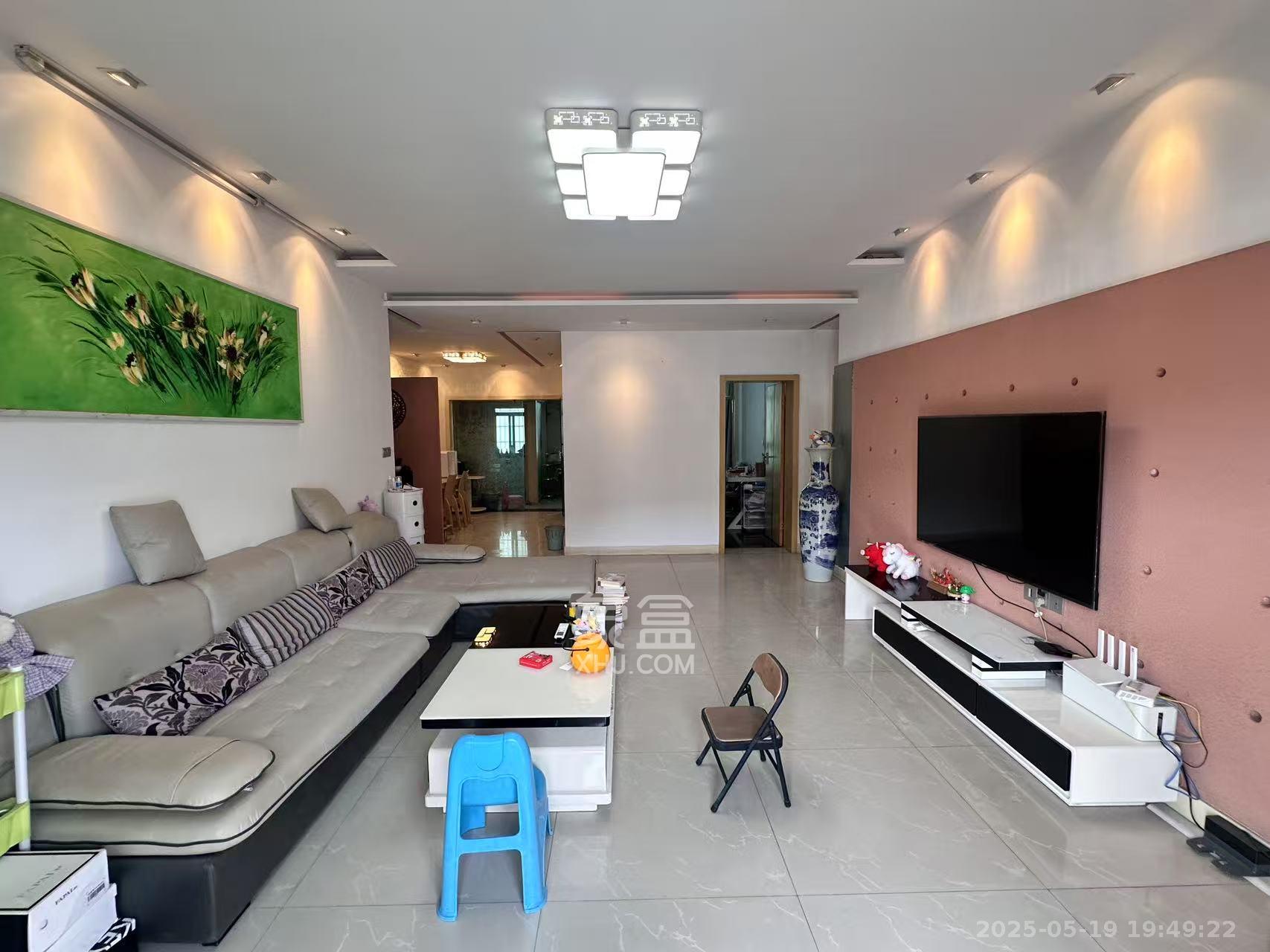 高升小区 3室2厅2卫 2500.0元/月 高升小区 3室2厅2卫 2500.0元/月室内图