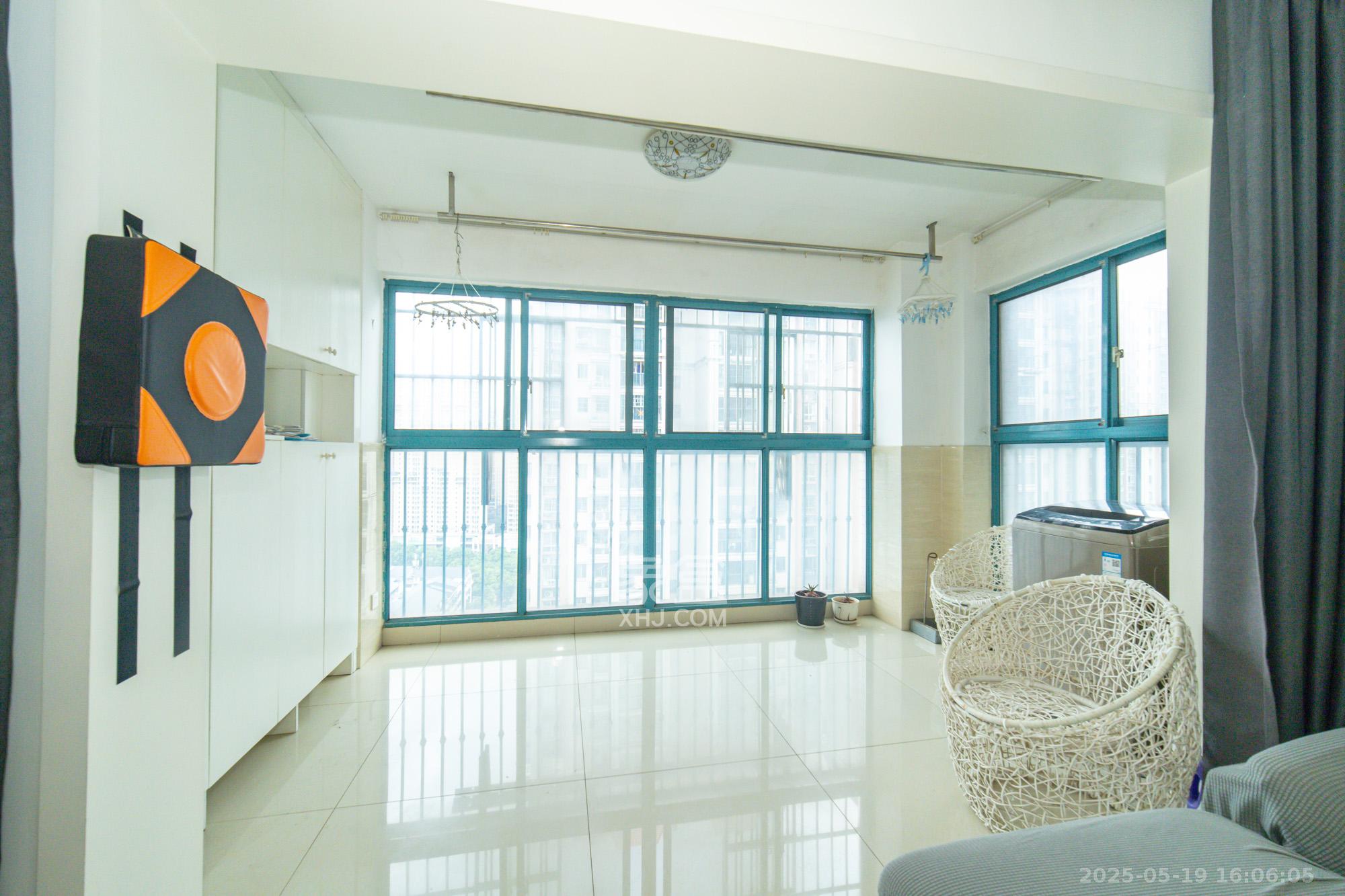 蝴蝶谷  2室2厅1卫    48.8万 蝴蝶谷  2室2厅1卫    48.8万阳台