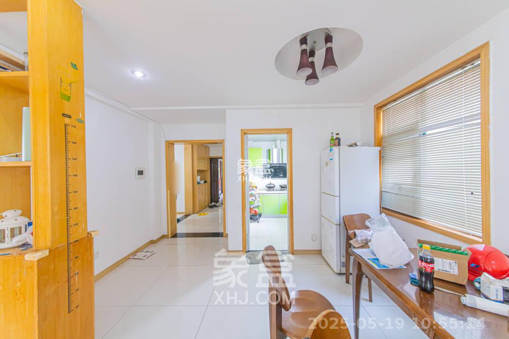 华电湘苑 3室2厅1卫 2200.0元/月 华电湘苑 3室2厅1卫 2200.0元/月室内图