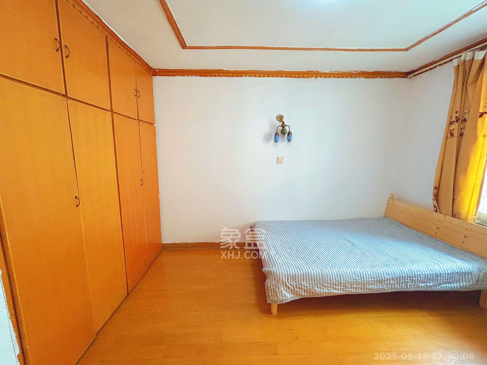 陈家湖小区 3室1厅1卫 1980.0元/月 陈家湖小区 3室1厅1卫 1980.0元/月室内图