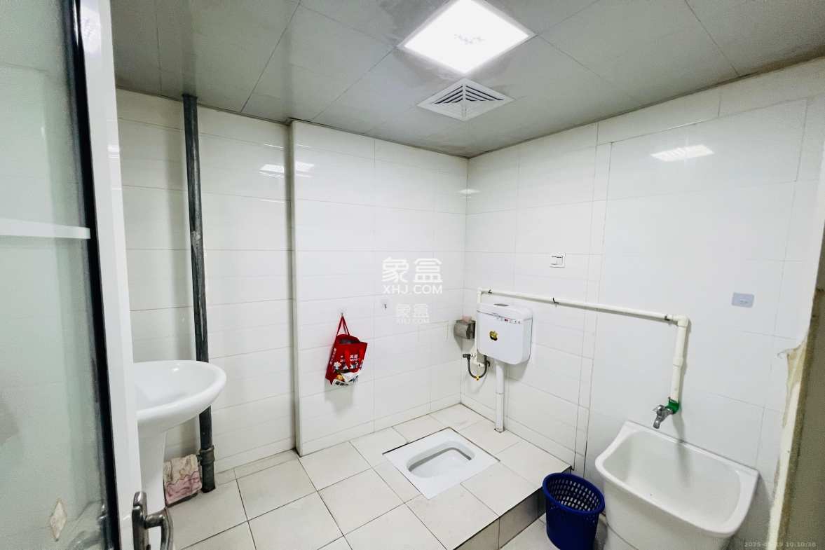 嘉盛国际广场 1室1厅1卫 9000.0元/月 嘉盛国际广场 1室1厅1卫 9000.0元/月室内图