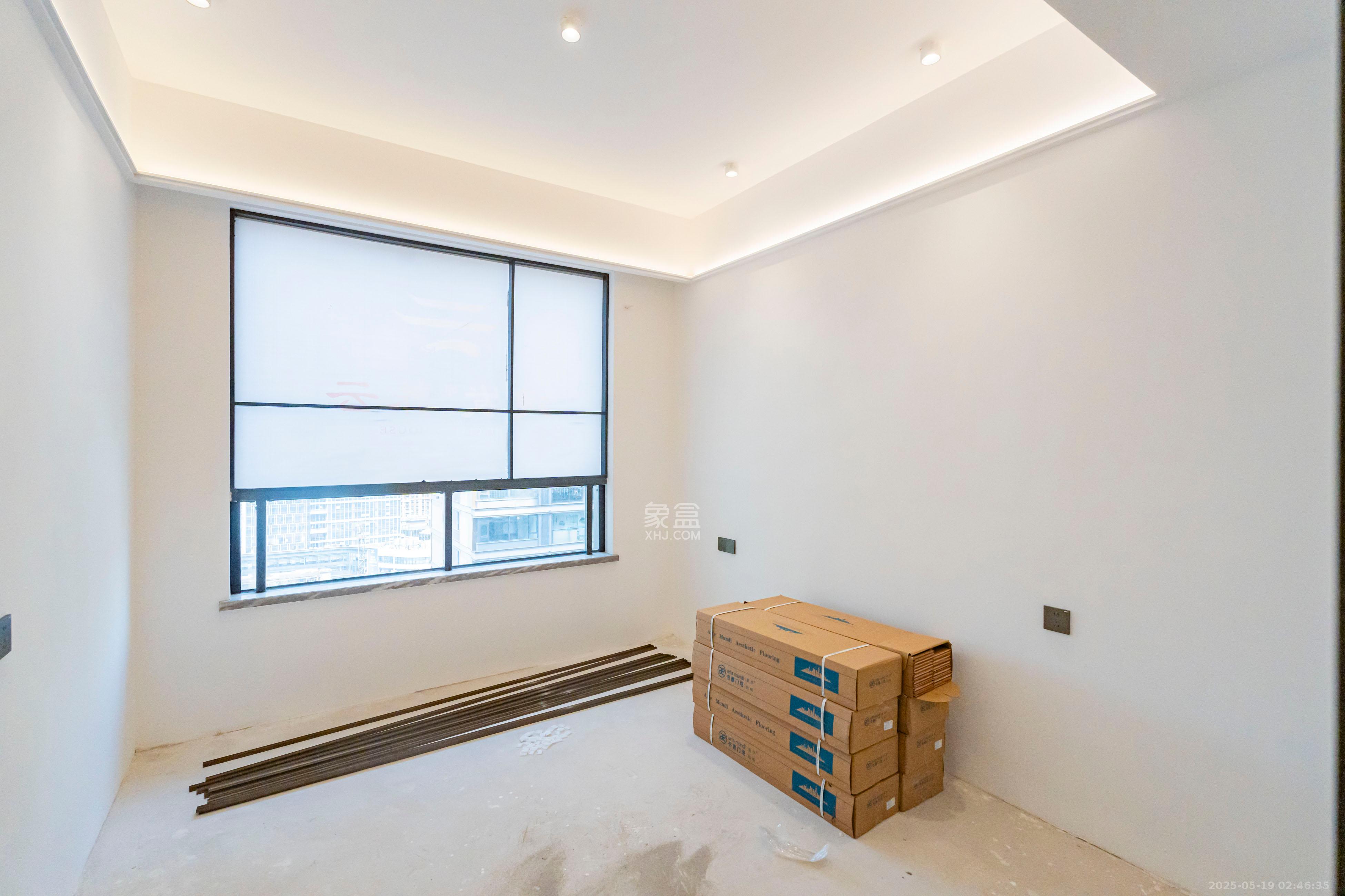 建发养云  5室2厅3卫   768.00万卧室