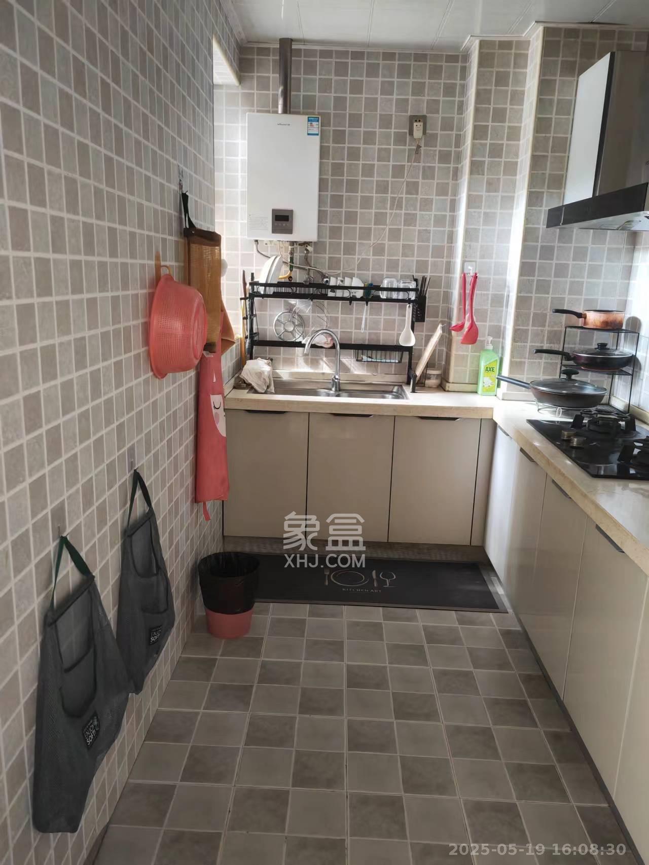 中国铁建国际城二期  2室2厅1卫   1600.00元/月室内图