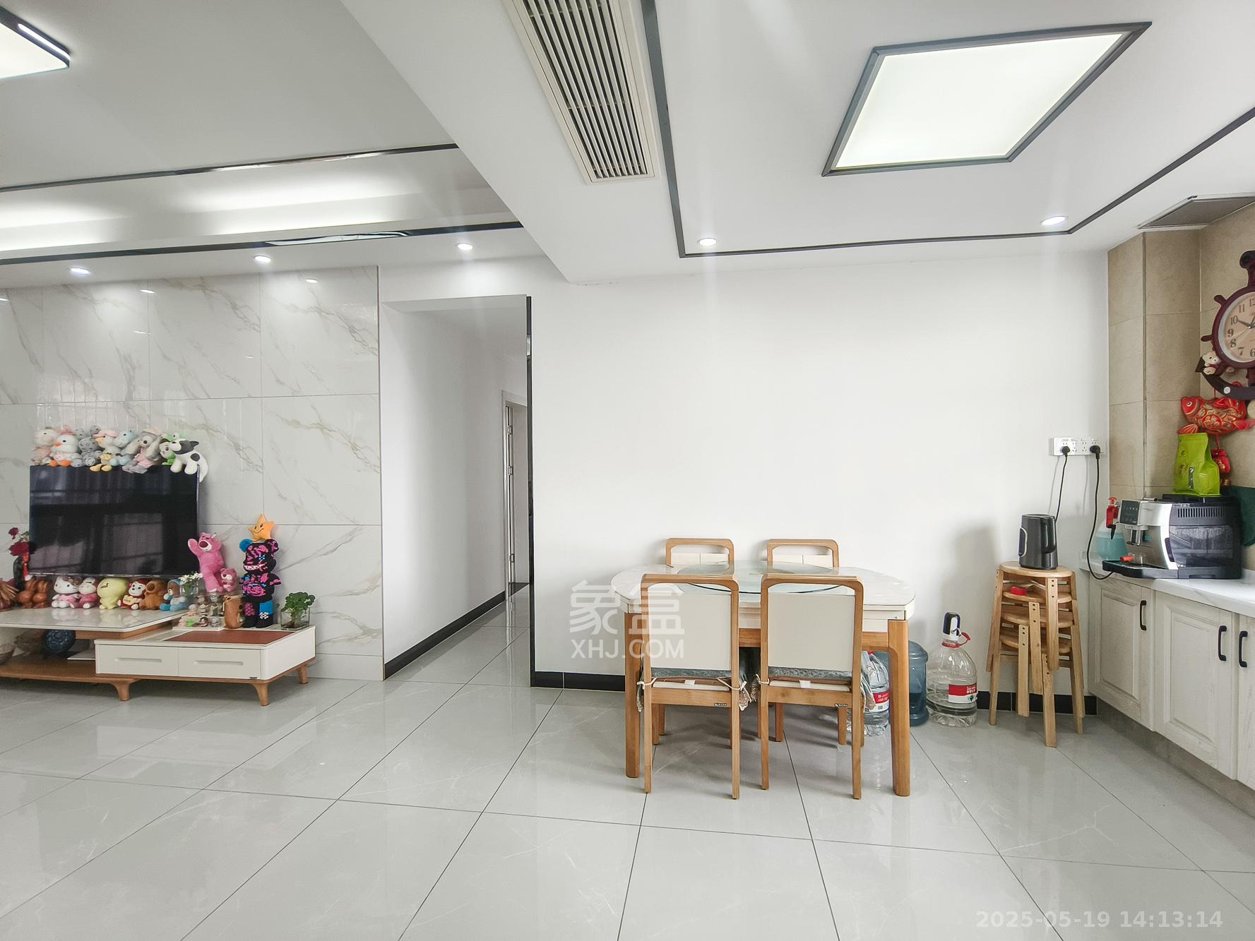 月亮湾草莓街区一、二期 4室2厅2卫 85.0万 月亮湾草莓街区一、二期 4室2厅2卫 85.0万其他