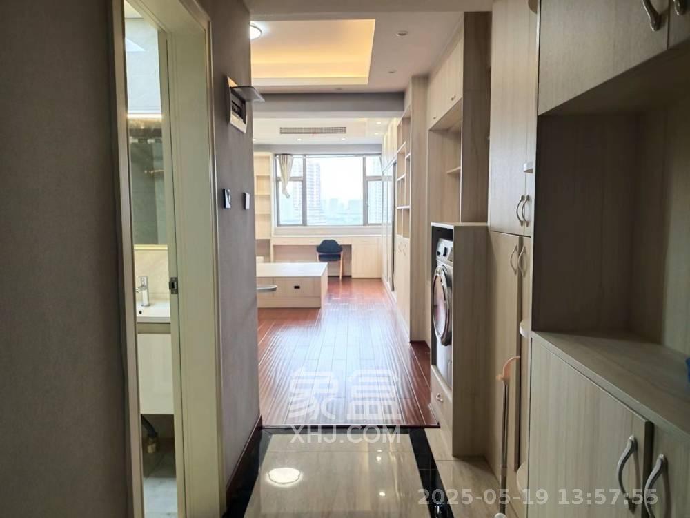 昊天大厦  1室1厅1卫   2100.00元/月室内图