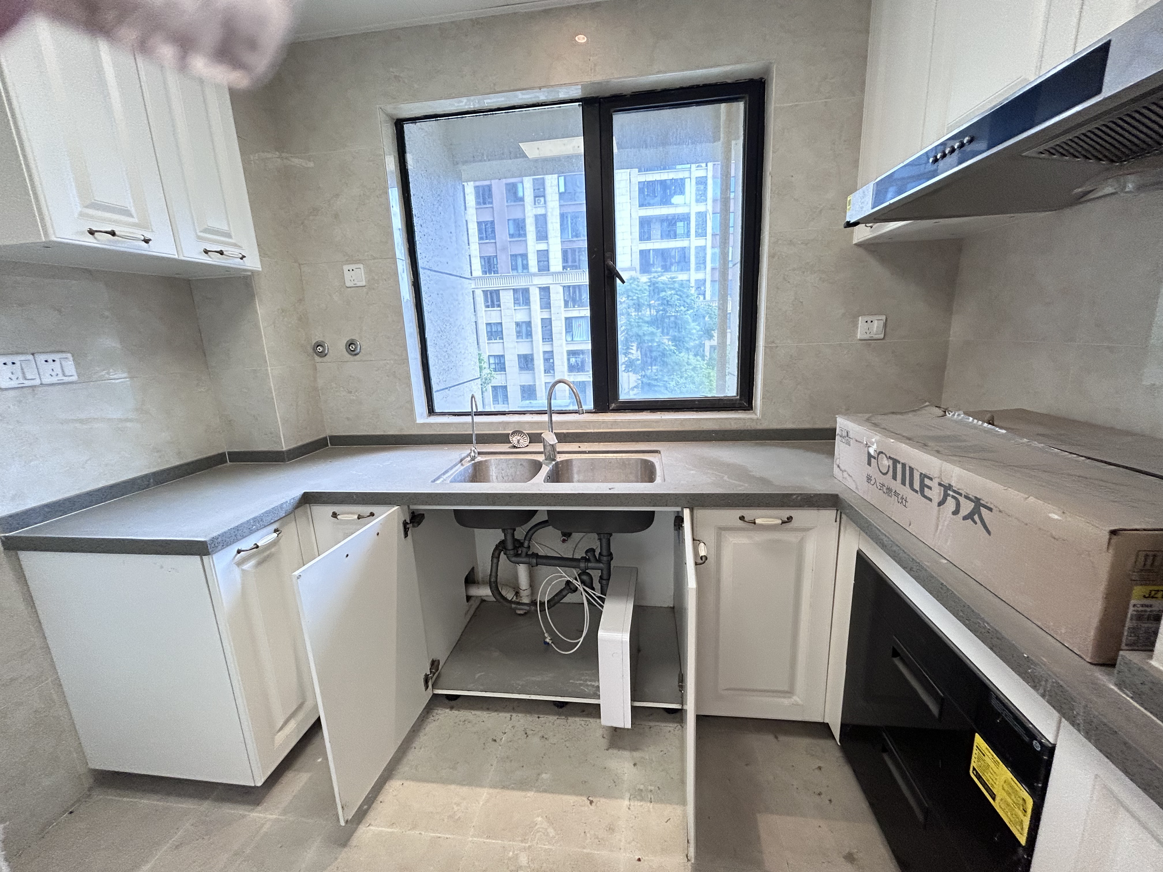 荣盛碧桂园铂悦府 4室2厅2卫 1600.0元/月 荣盛碧桂园铂悦府 4室2厅2卫 1600.0元/月室内图