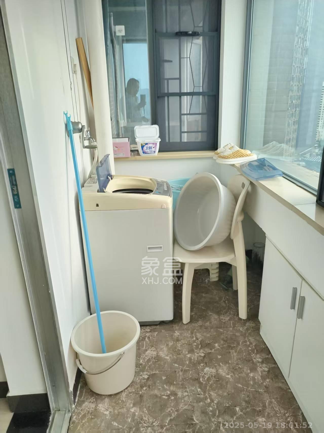 万博汇  2室1厅1卫   2300.00元/月室内图