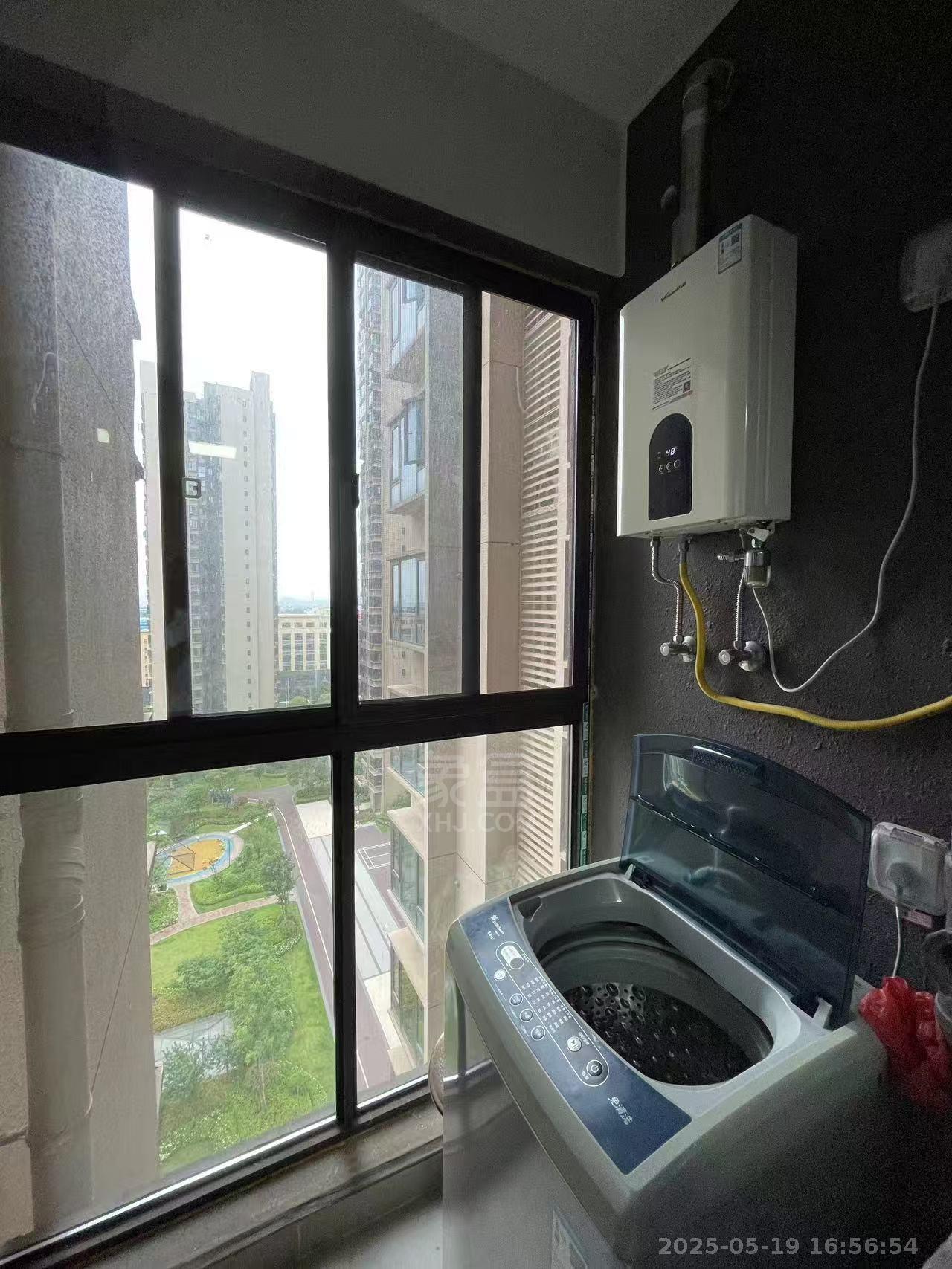 蓝溪谷 3室2厅2卫 2000.0元/月 蓝溪谷 3室2厅2卫 2000.0元/月室内图