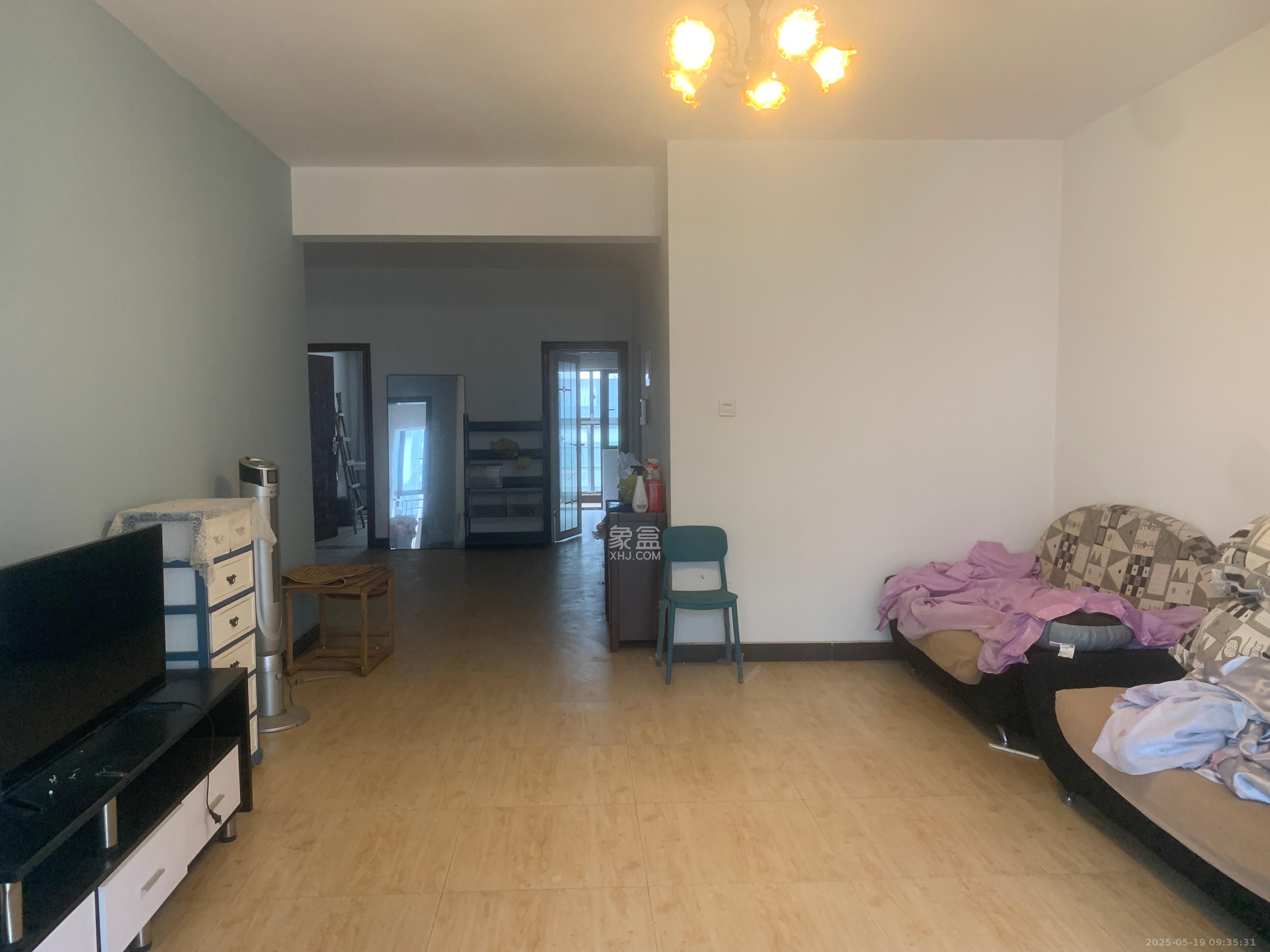 鑫远湘府华城 3室2厅1卫 2500.0元/月 鑫远湘府华城 3室2厅1卫 2500.0元/月室内图