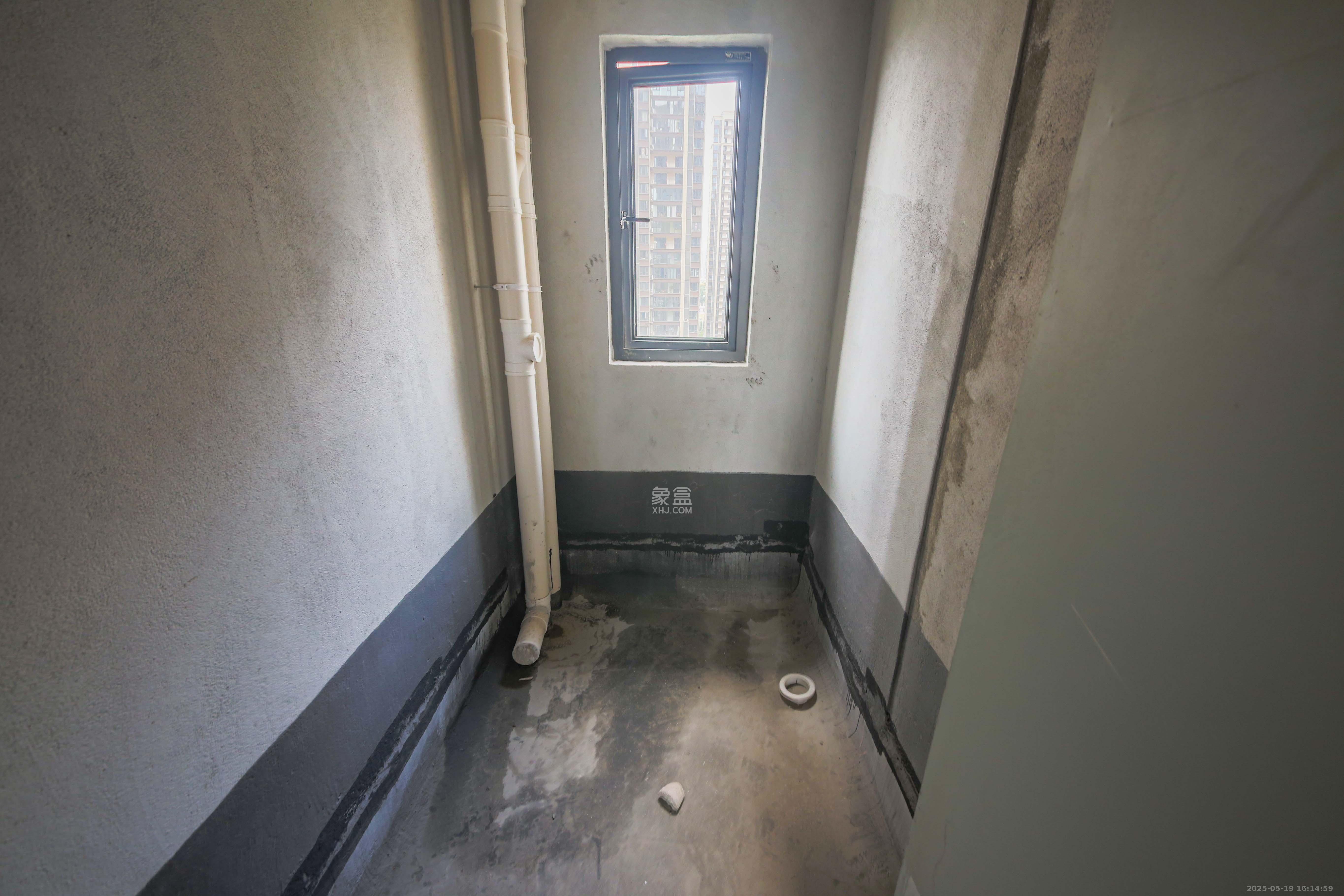 中建钰和城  3室2厅2卫   135.00万卫生间