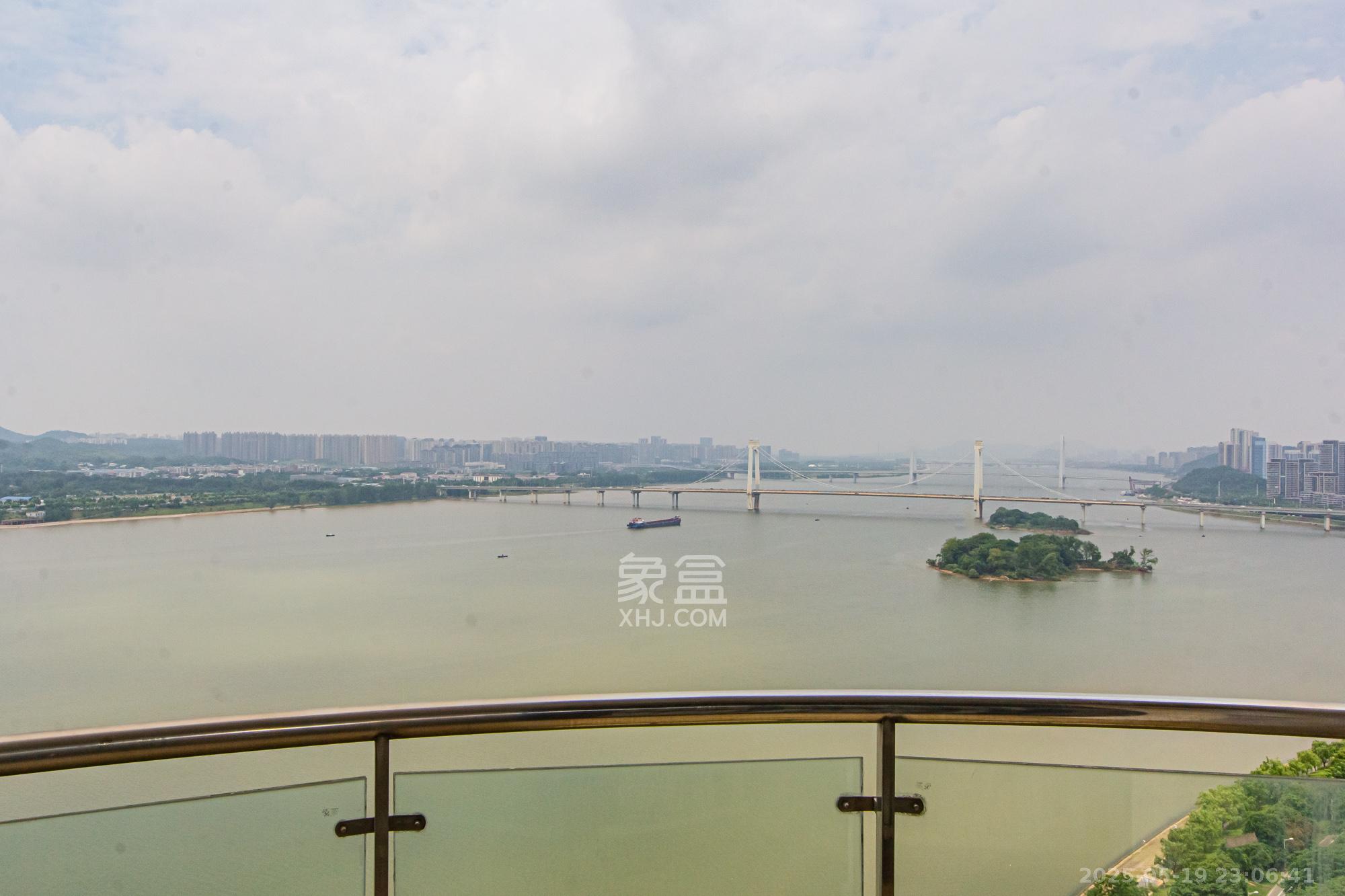 湘江世纪城临江苑  5室2厅2卫   230.00万其他