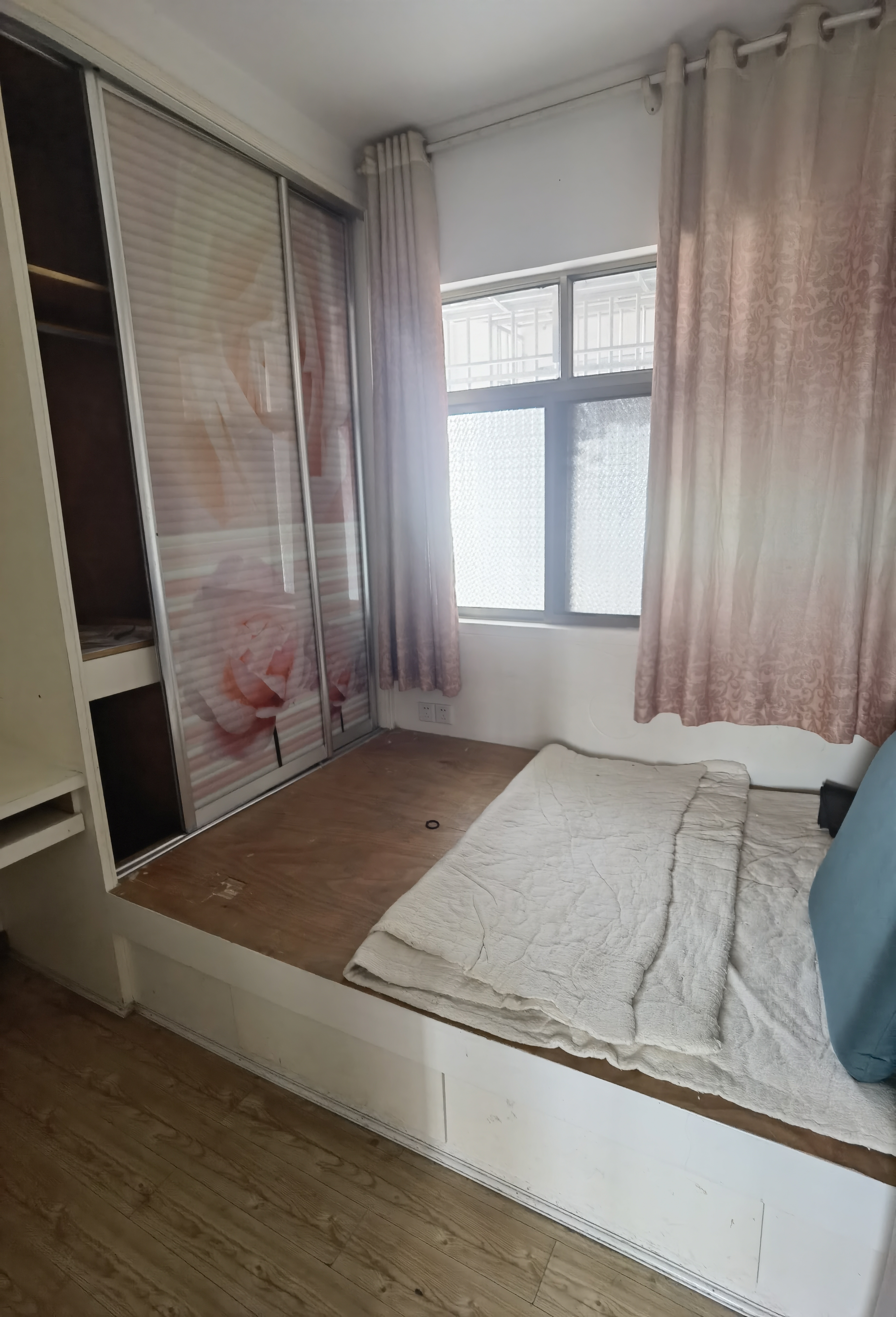 东方豪苑  2室1厅1卫    1000.0元/月室内图