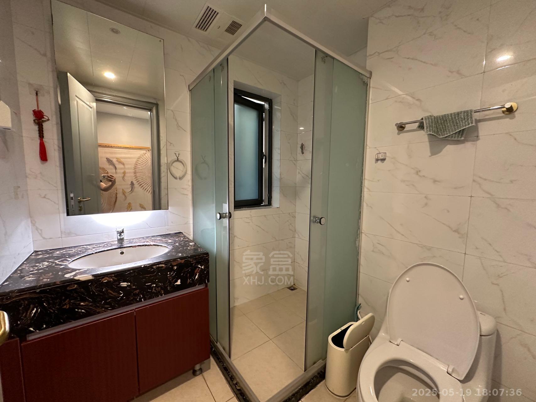 恒大华府 3室2厅2卫 3200.0元/月 恒大华府 3室2厅2卫 3200.0元/月室内图