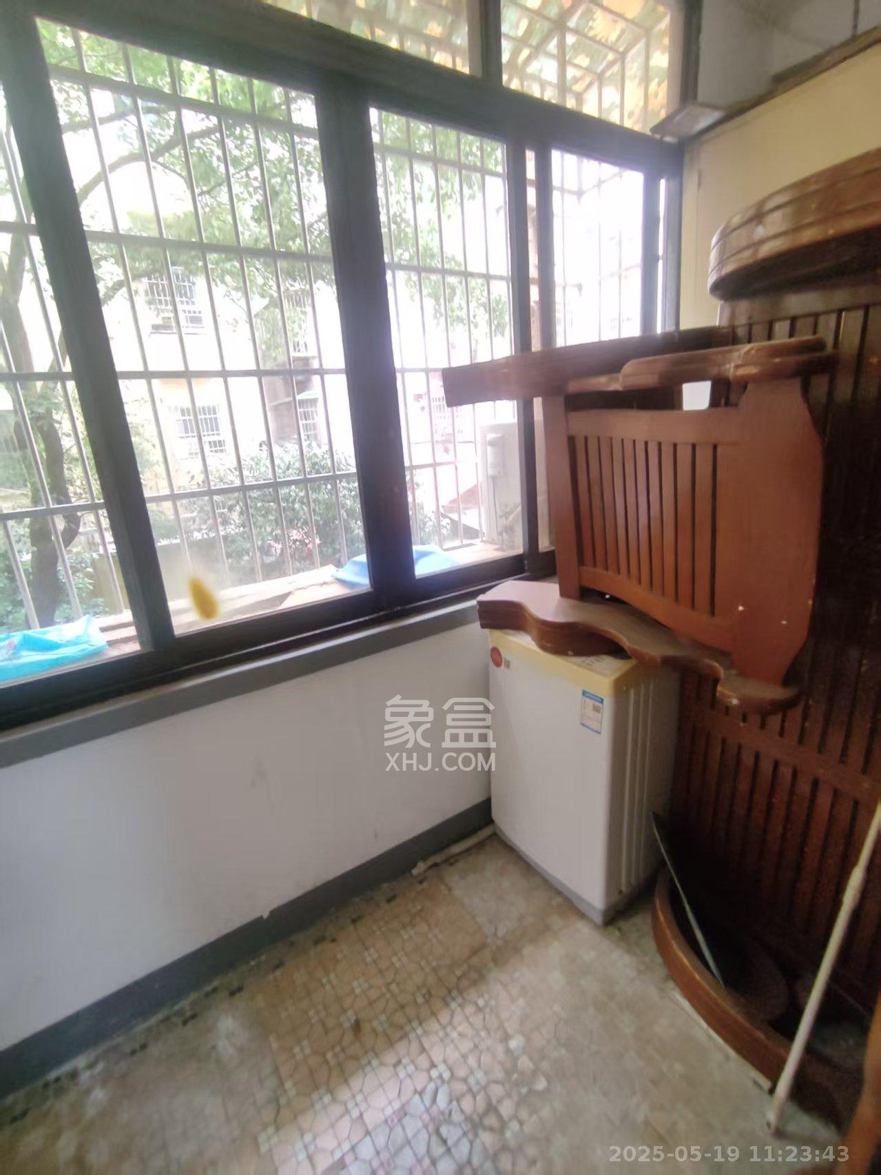 湖南省人民政府第一招待所宿舍(司马里34号) 3室1厅1卫 2000.0元/月 湖南省人民政府第一招待所宿舍(司马里34号) 3室1厅1卫 2000.0元/月室内图